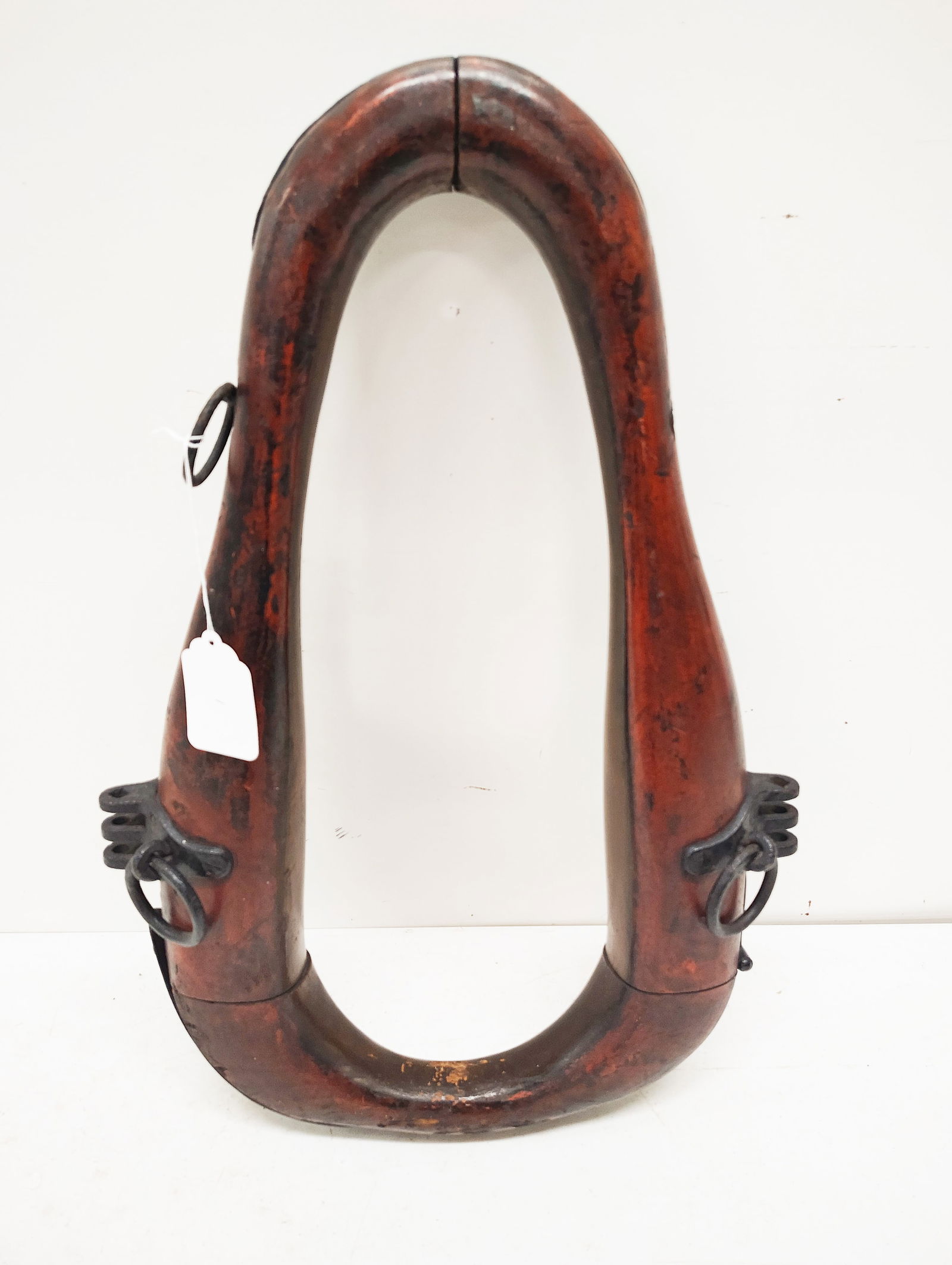 collar: wood horse collar breaks open at the bottom to put on horse