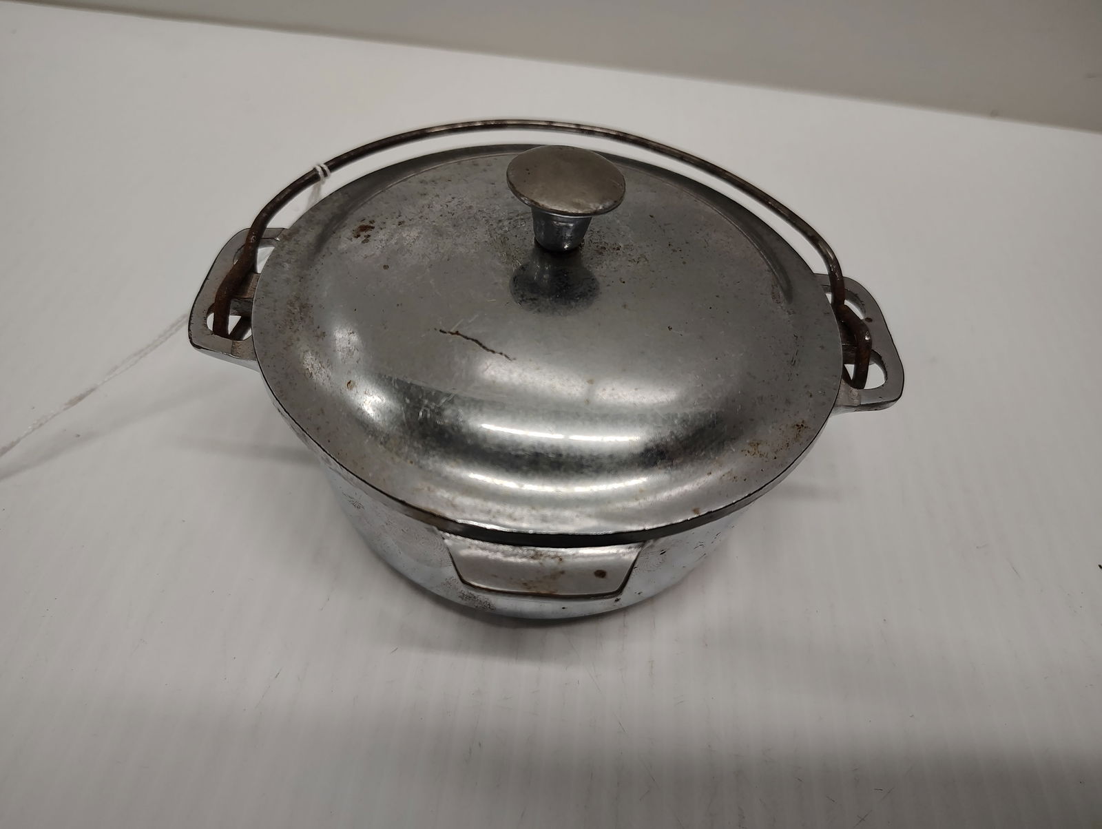 Griswold: #0 serving kettle good condition