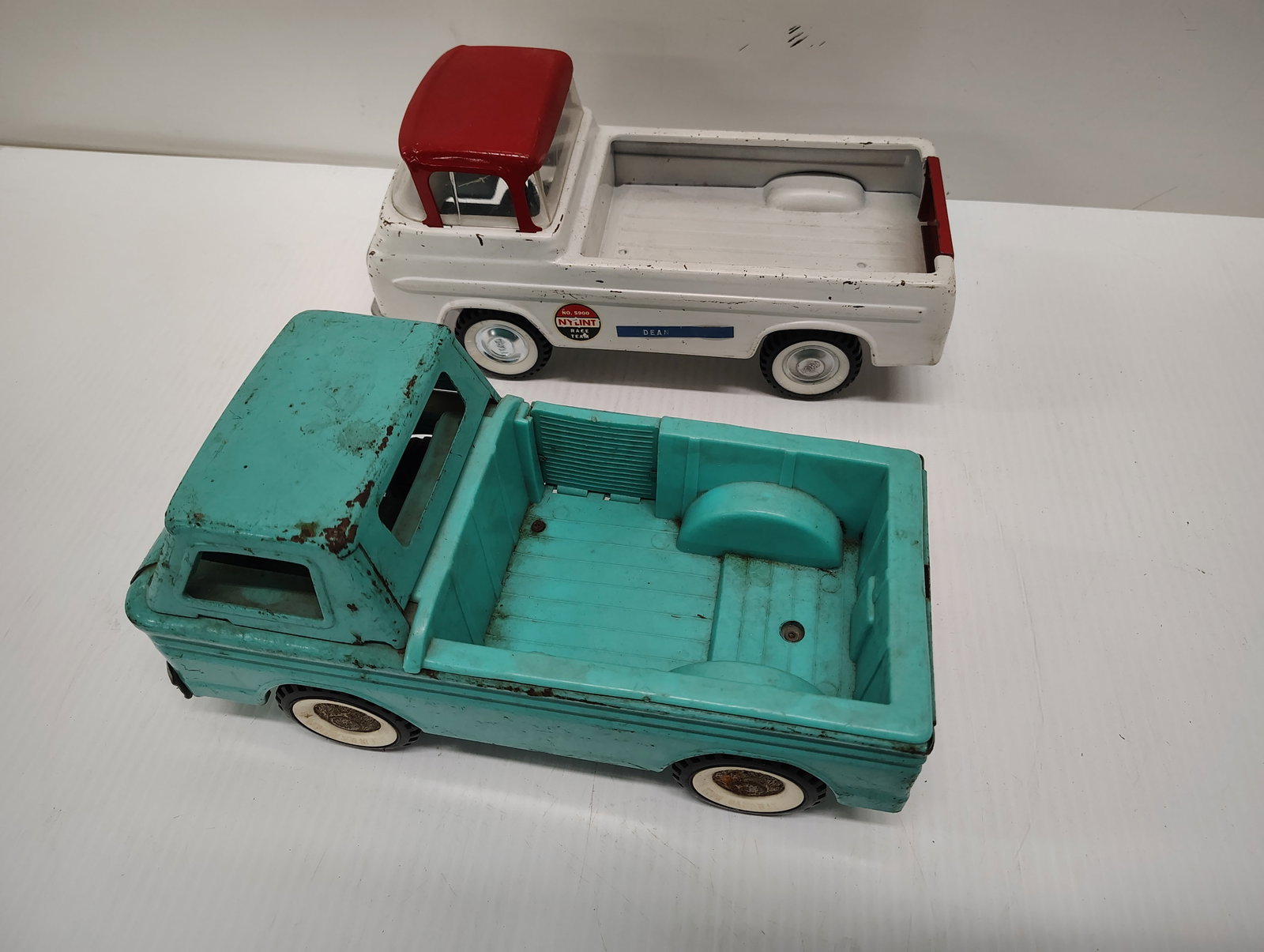 toys: nylint truck stucto truck