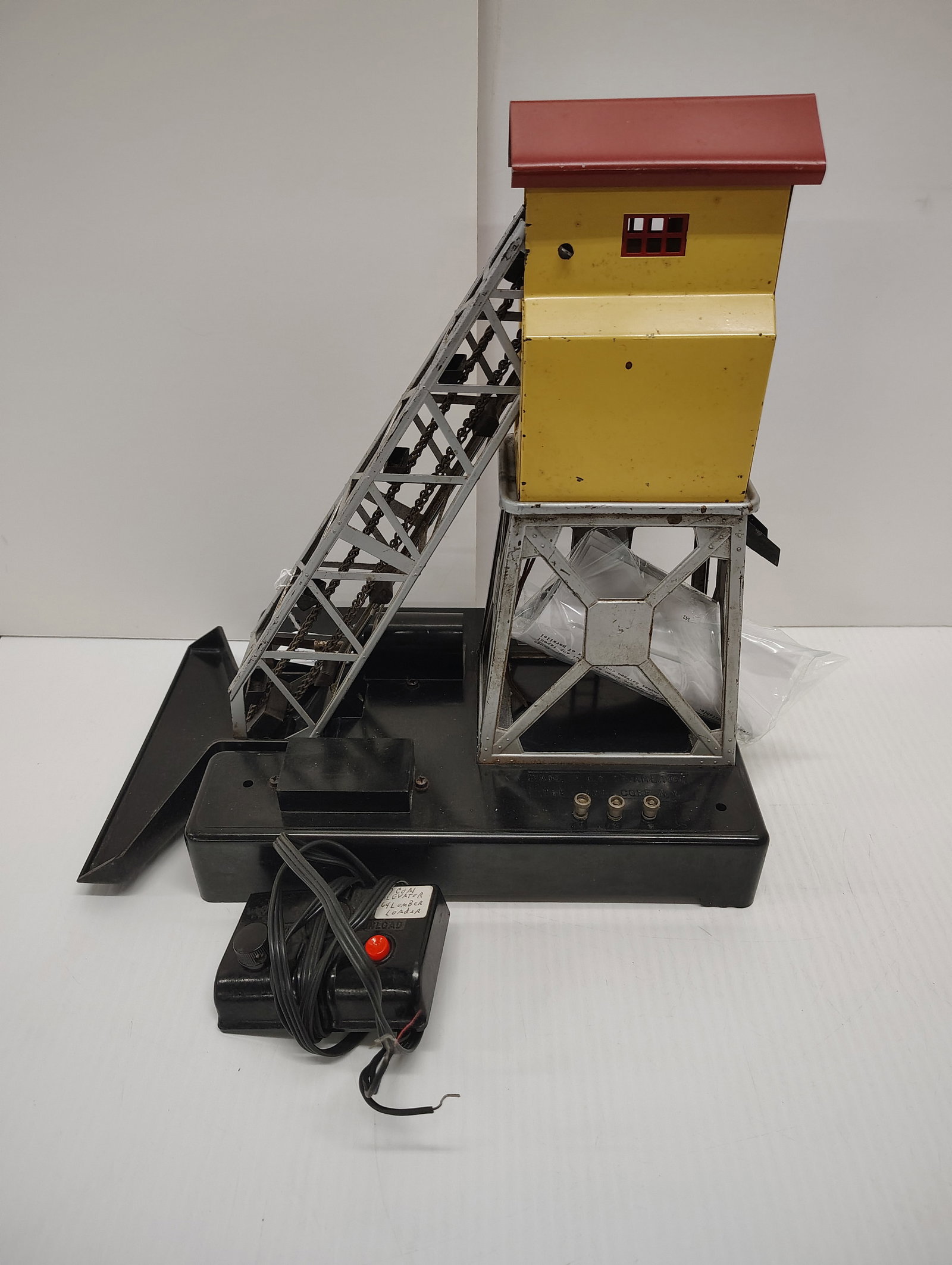Lionel: 97 coal elevator