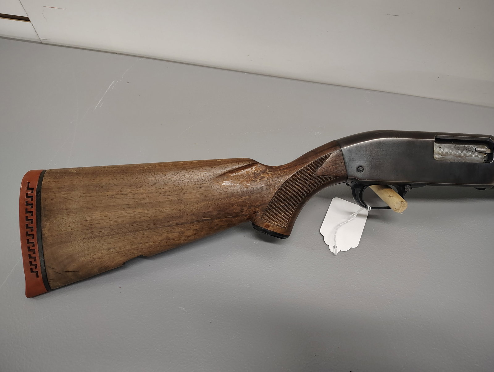 Gun: J C higgins 12 gauge model # 20 serial # : N/A