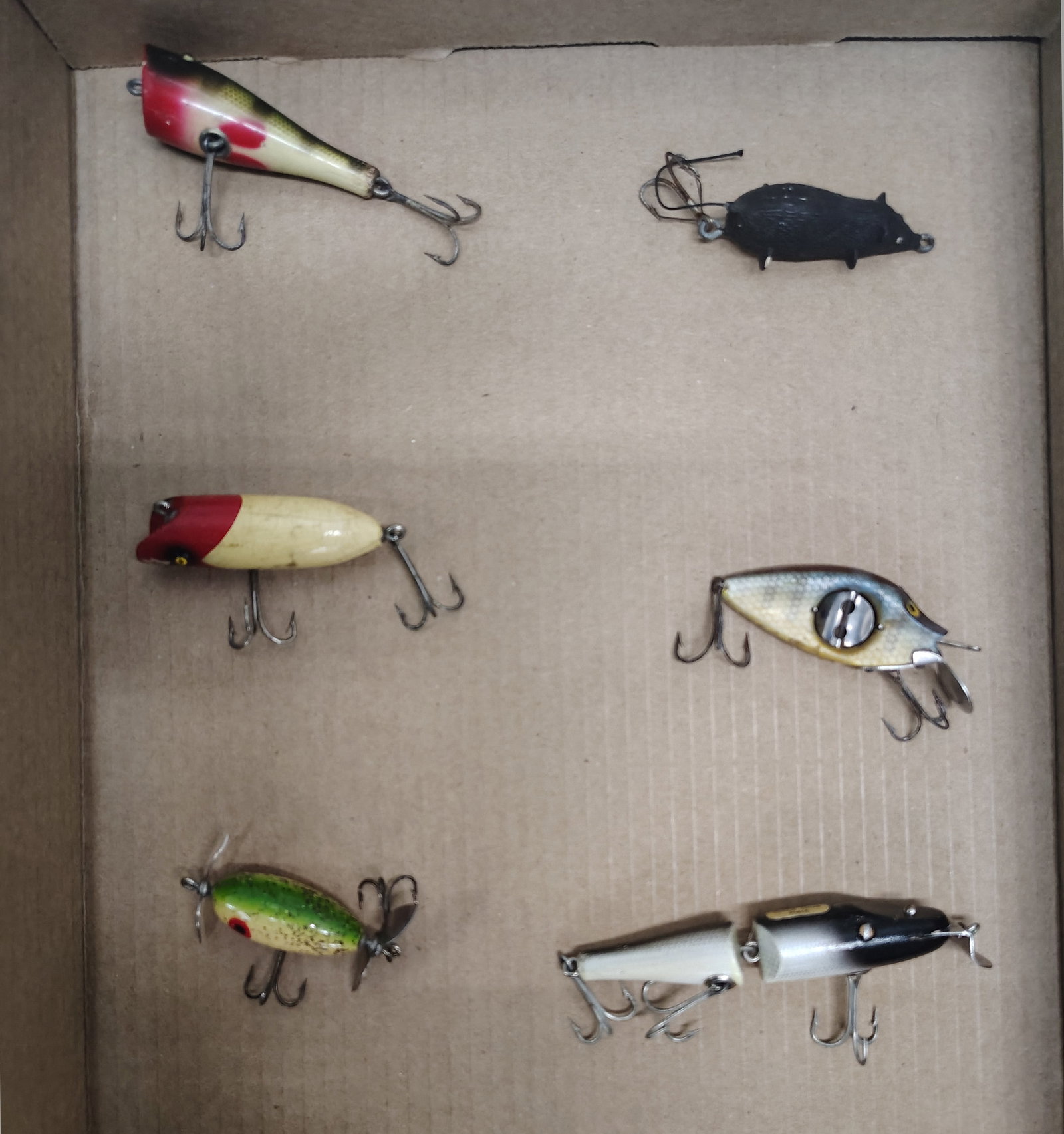 fishing items: creek chub-jointed pike creek chub- plunker south bend- bas oreno spinno minno p&k swimming mouse rubber