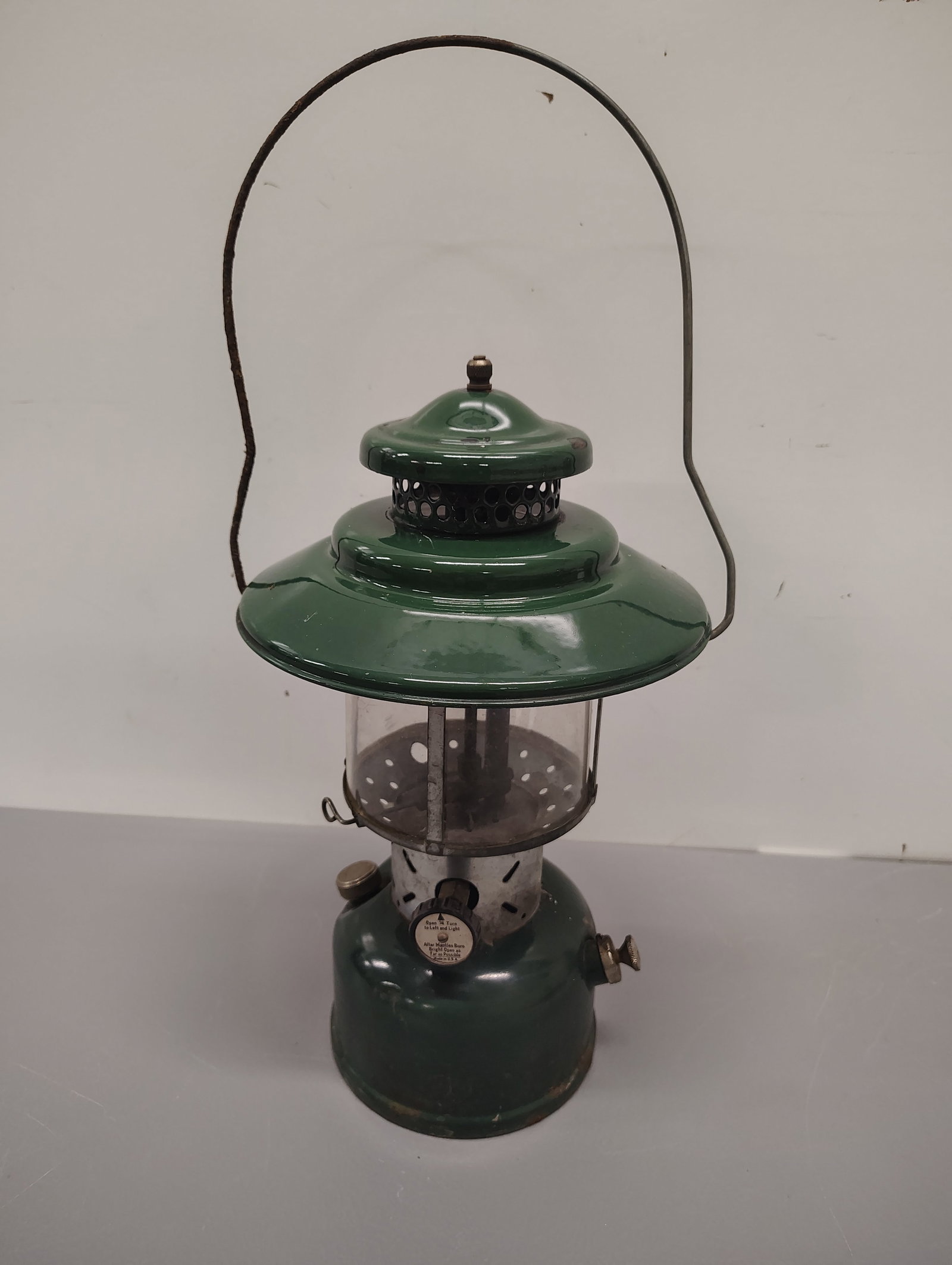 Lantern: coleman lantern model 228E