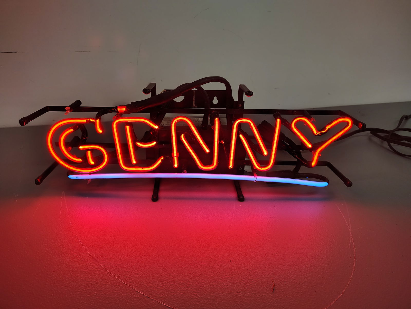 Neon: Genny Light works!