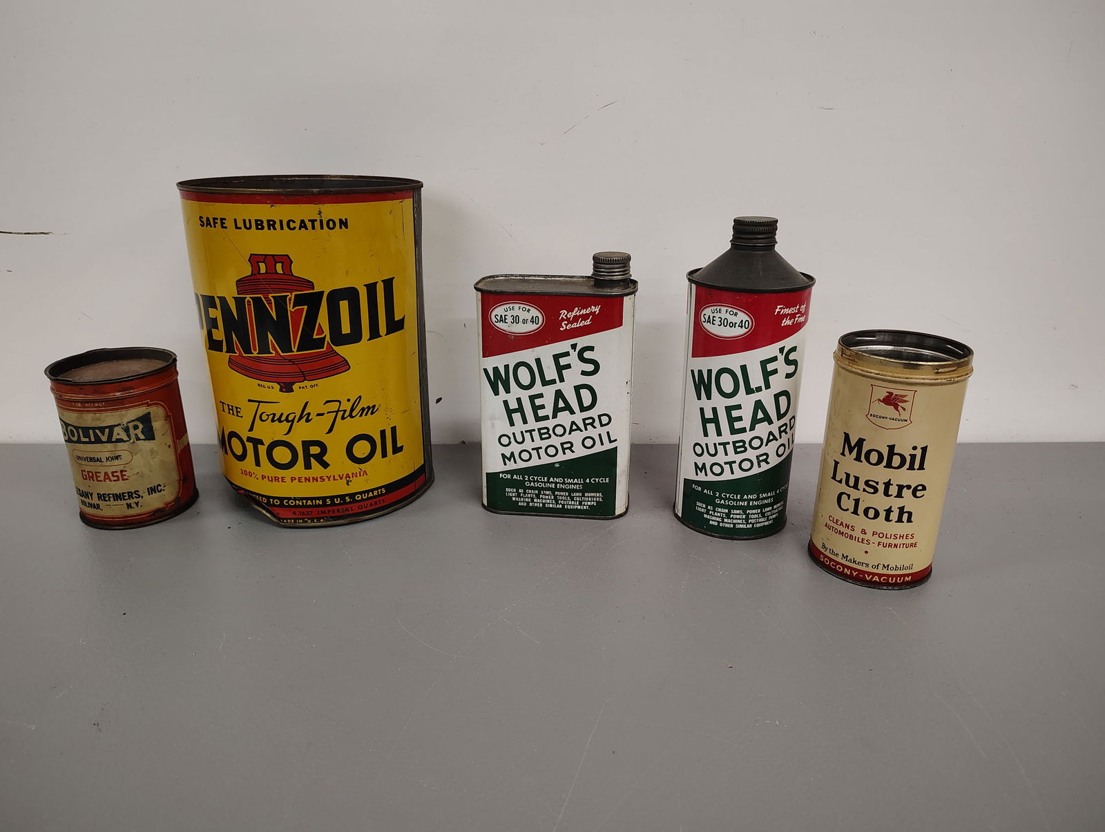 Oil cans (1 of 4)