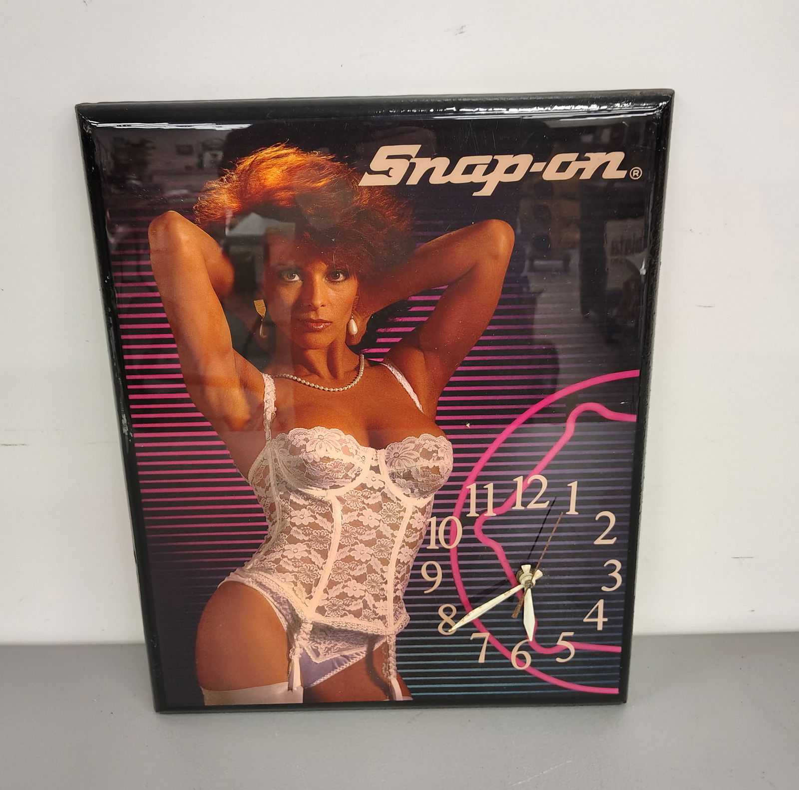 Clock: Snap On battery clock