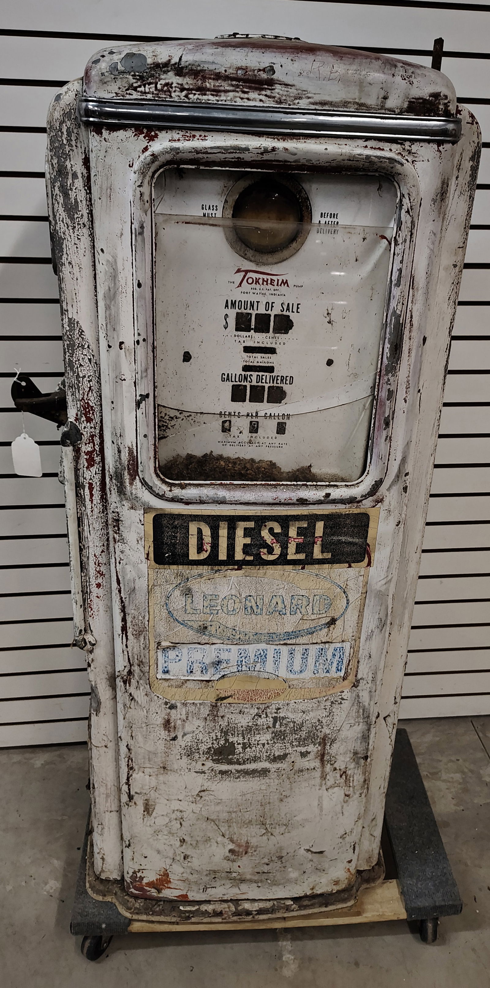 Gas Pump (1 of 3)