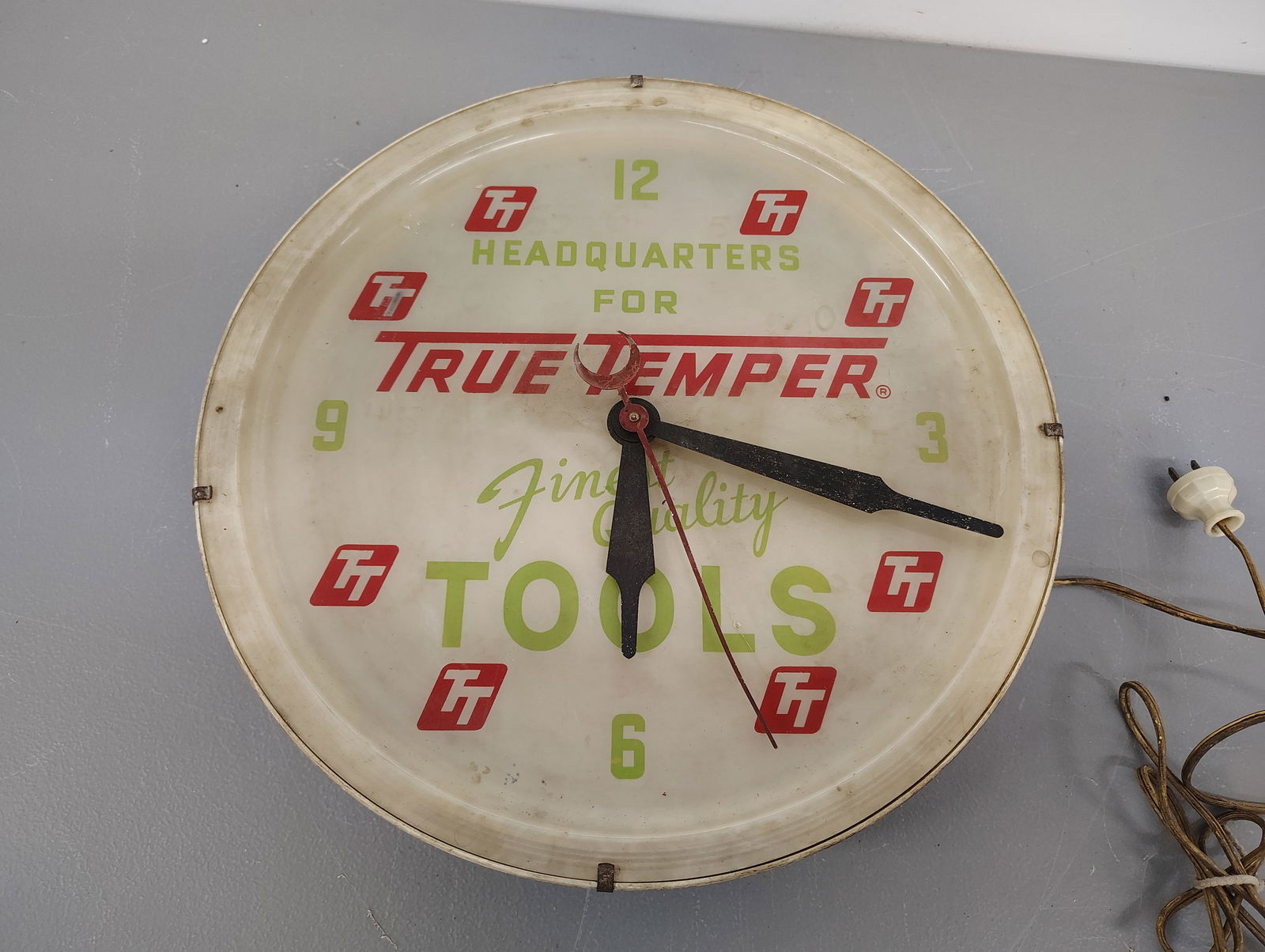 Lighted Clock (1 of 3)