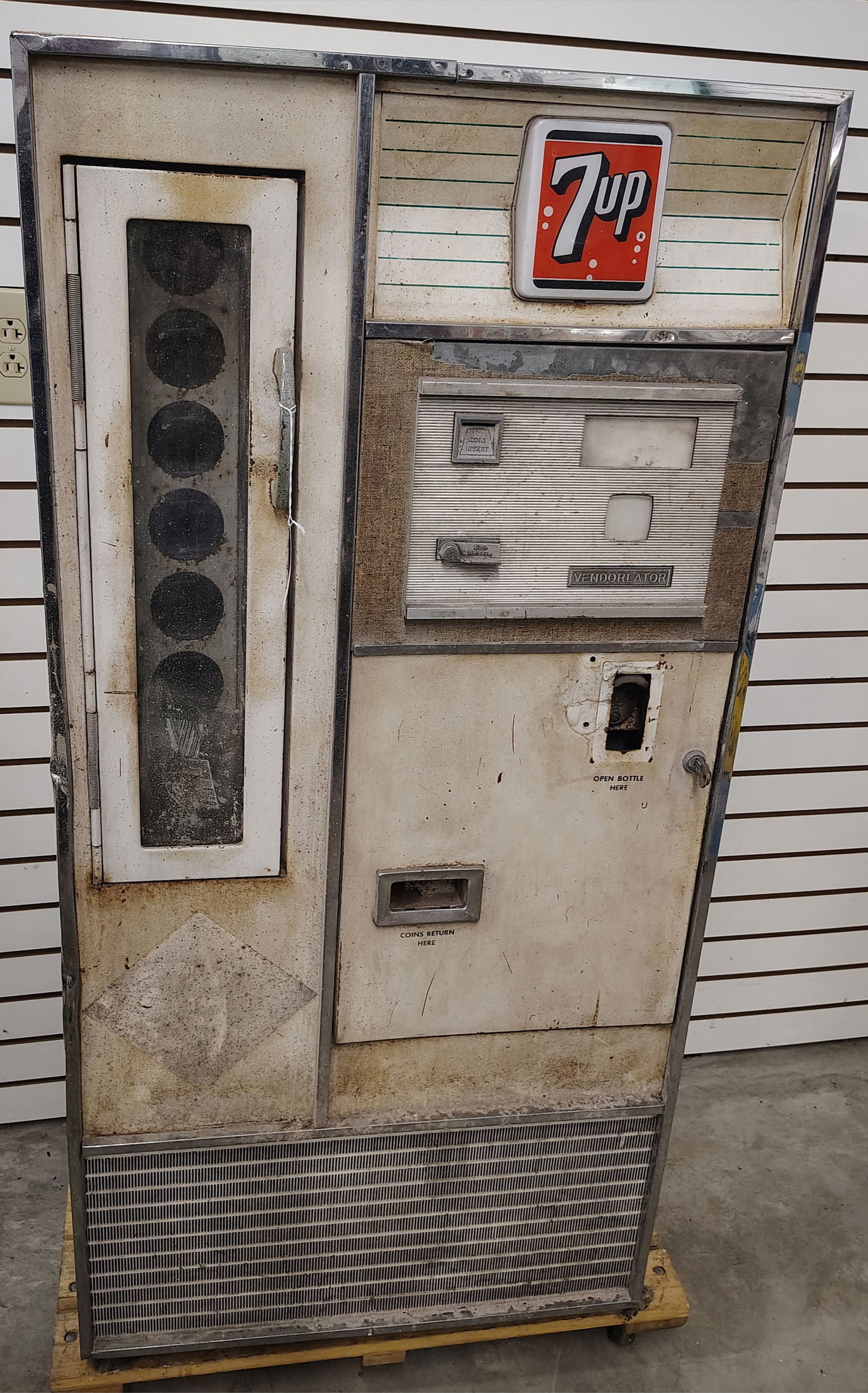 7 up machine (1 of 5)