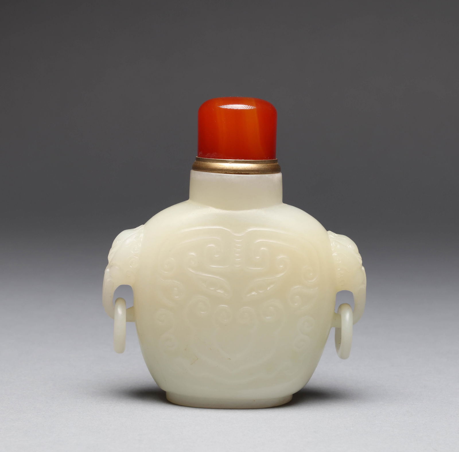 Hetian jade snuff bottle in Qing Dynasty (1 of 7)