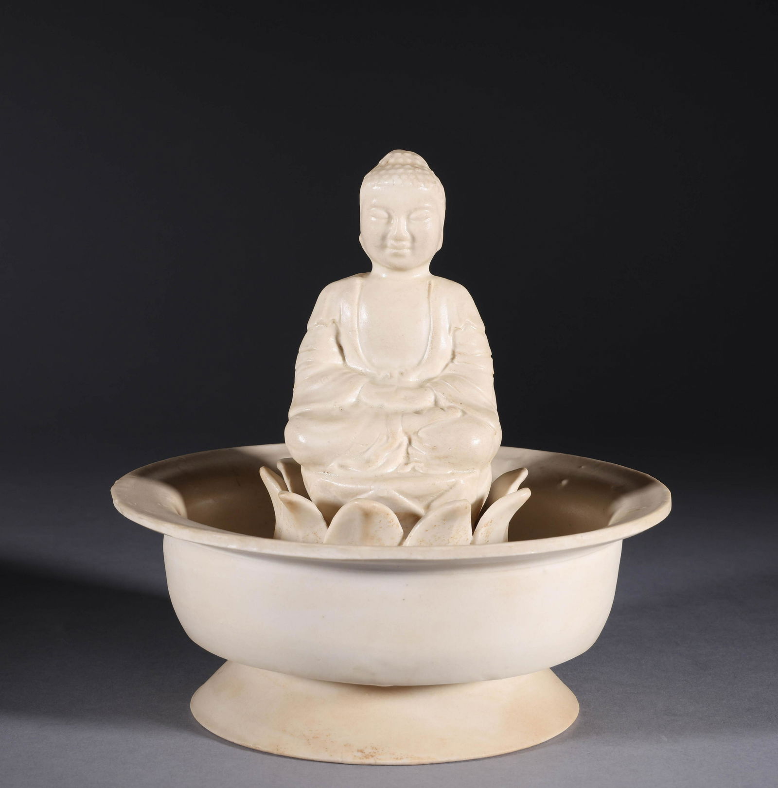 Lotus Buddha statue of Ding kiln in Song Dynasty (1 of 7)