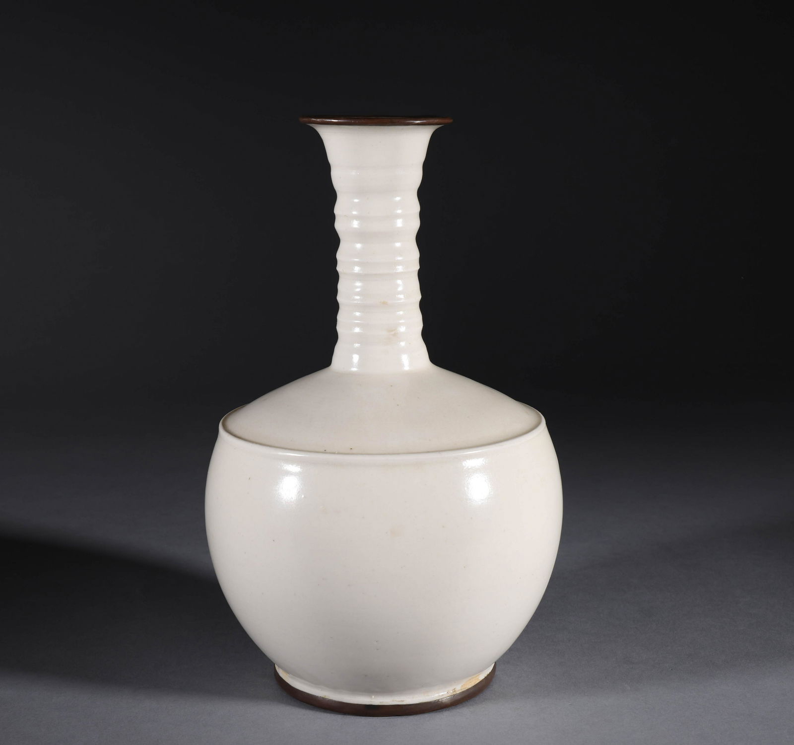 Ding kiln of Song Dynasty wrapped silver mouth garlic bottle (1 of 7)