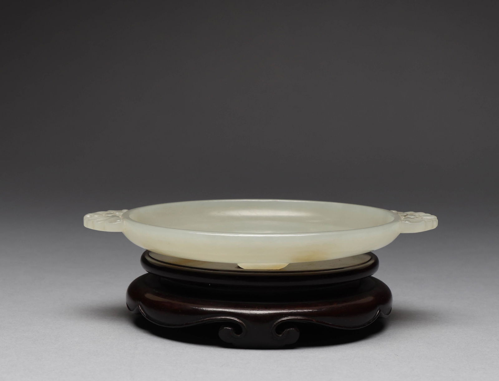 Hetian jade brush washing in Qing Dynasty (1 of 9)