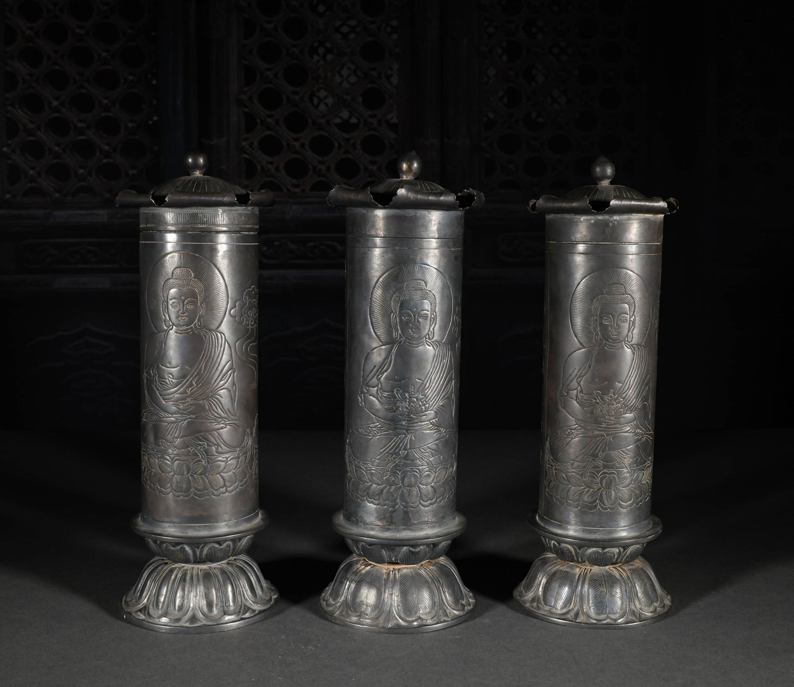 Three volumes of the history of  silver revolving cylinder in Qing Dynasty (1 of 10)