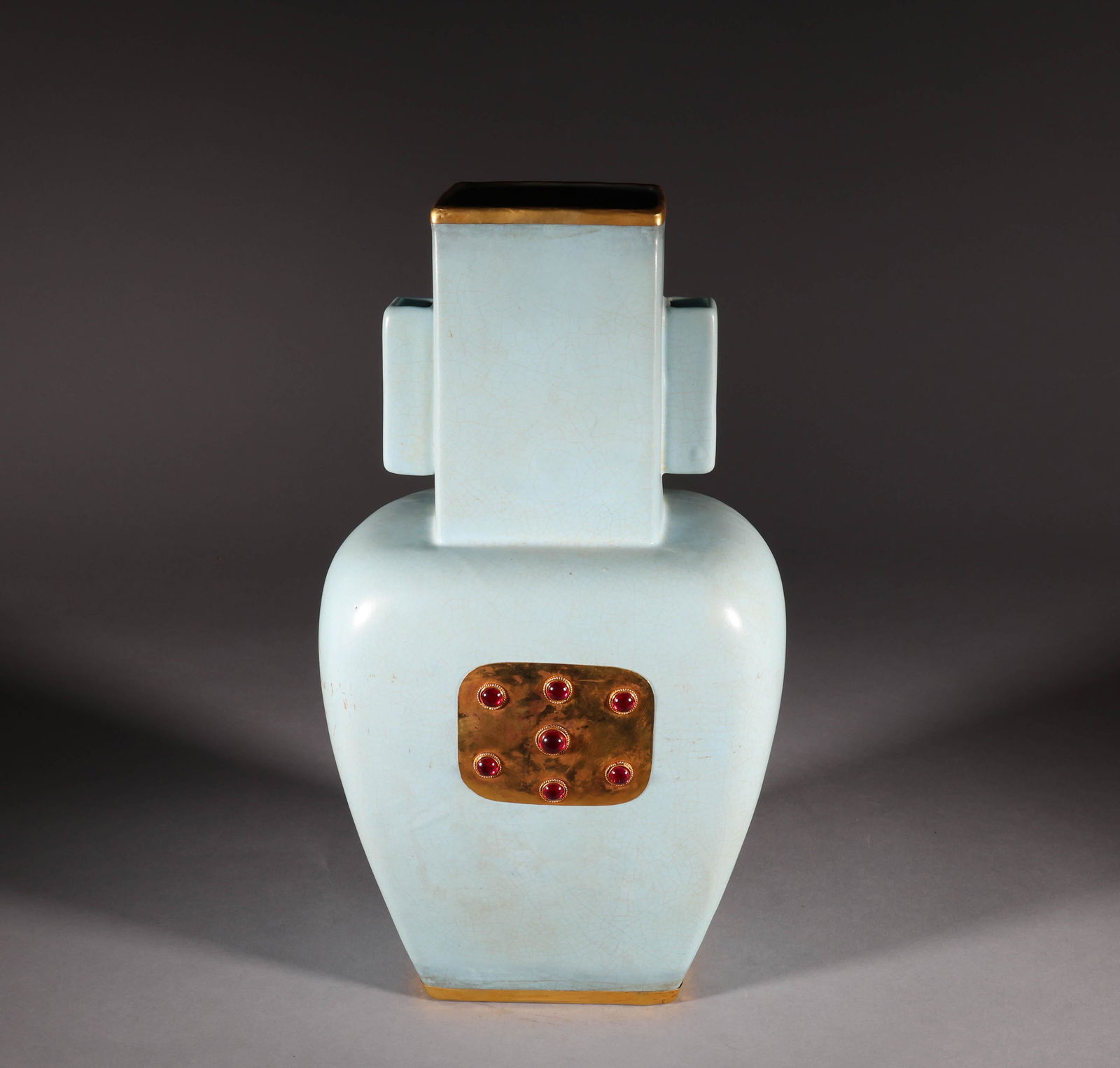 Ru kiln jar with two ears in Song Dynasty (1 of 9)