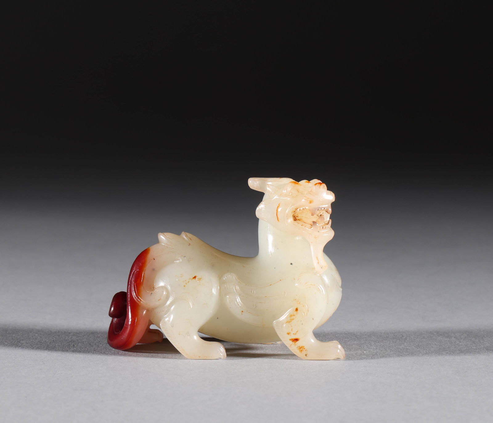 Hotan jade beast in Han Dynasty (1 of 8)