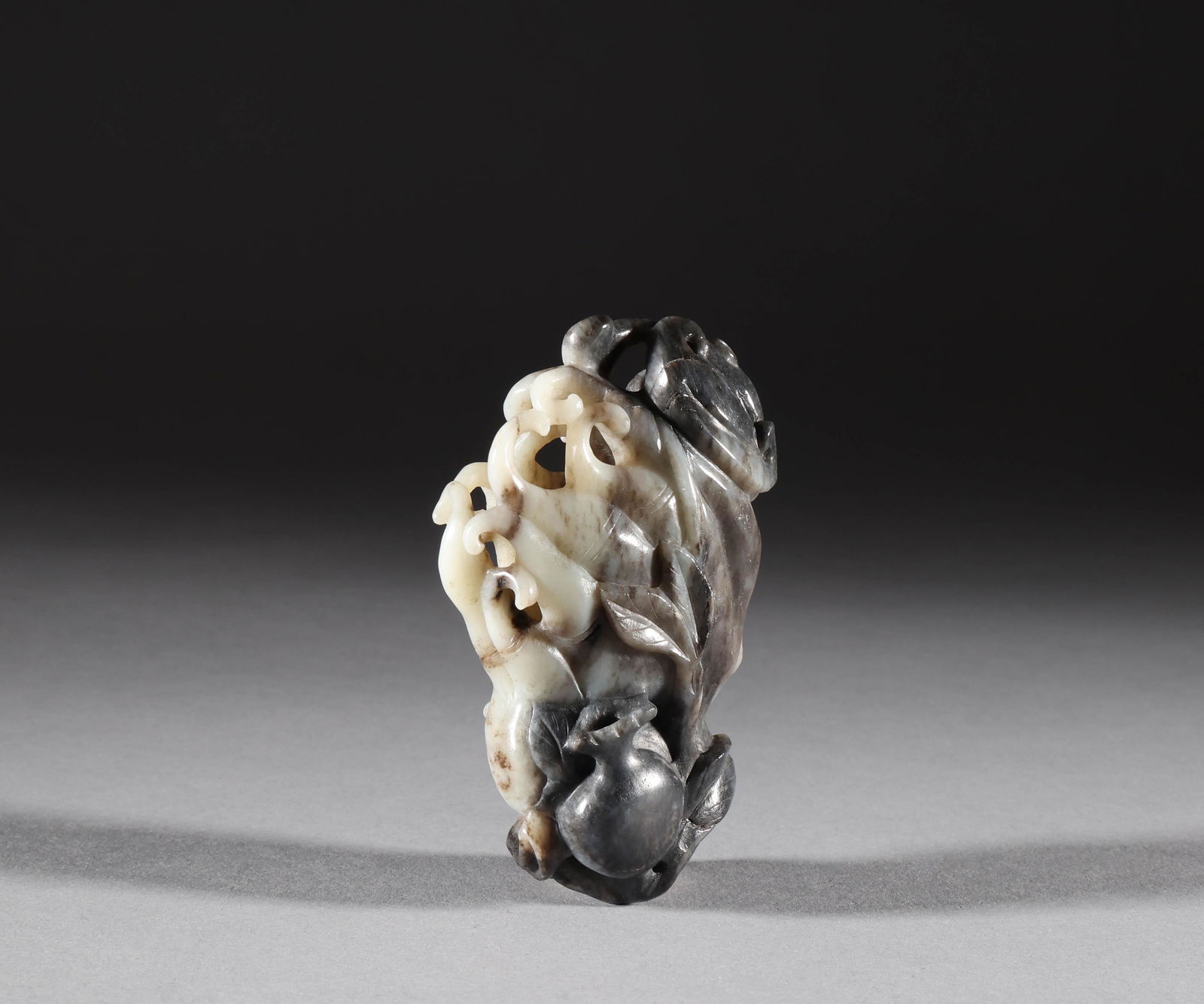 Hetian jade handle piece of Ming Dynasty (1 of 7)