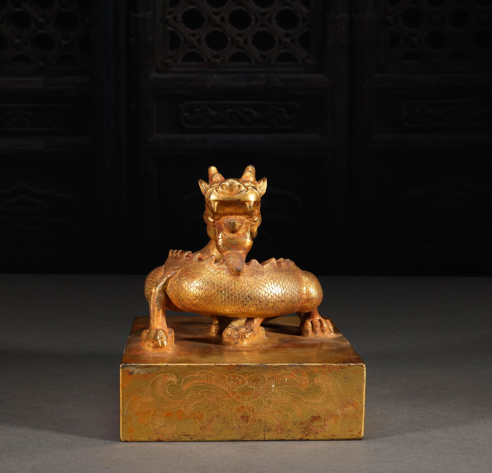 Bronze gilded seal of Qing Dynasty in China (1 of 7)