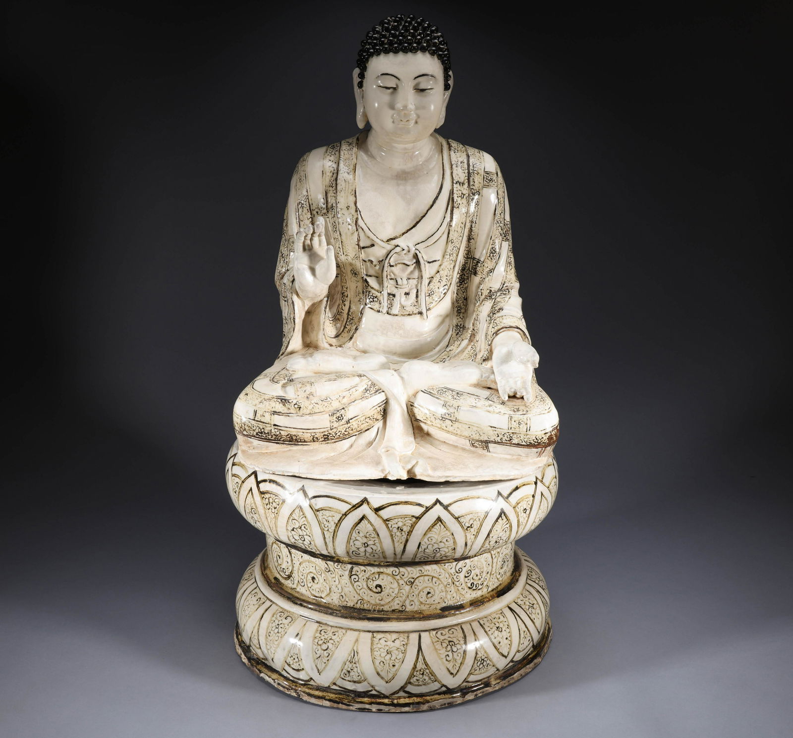 Sitting statue of Sakyamuni Buddha in Cizhou kiln of Song Dynasty (1 of 10)