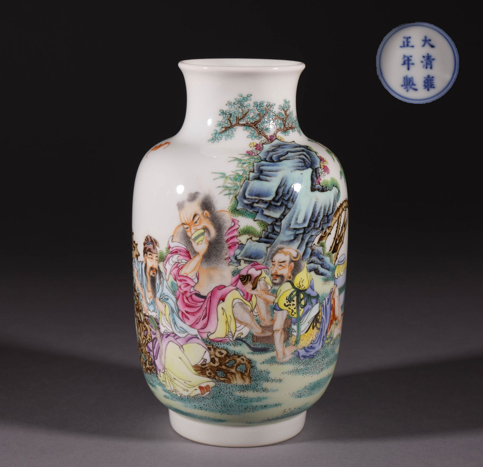 Qing Dynasty pastel eight immortals design bottle (1 of 8)