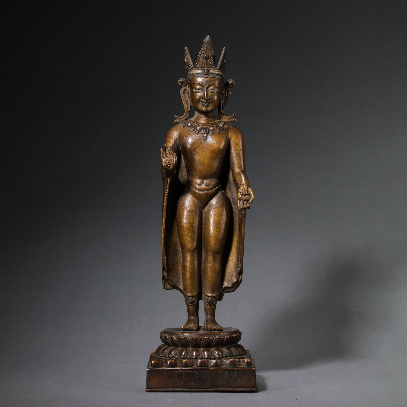 15th century alloy bronze Buddha standing statue in Tibet (1 of 13)