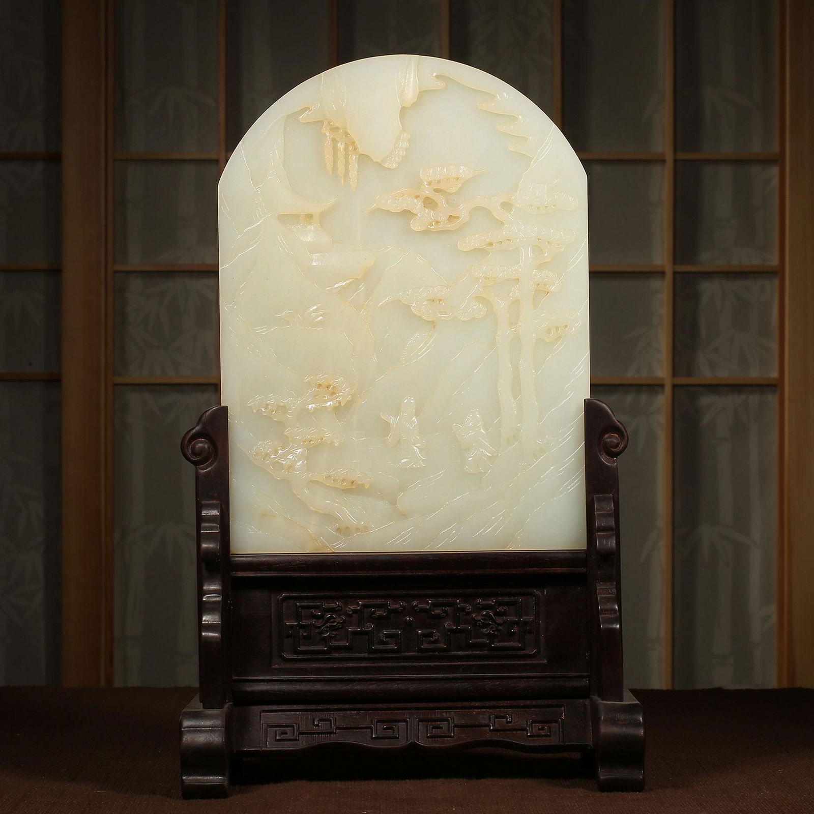 Red sandalwood inlaid with Hetian jade screen in Qing Dynasty (1 of 15)