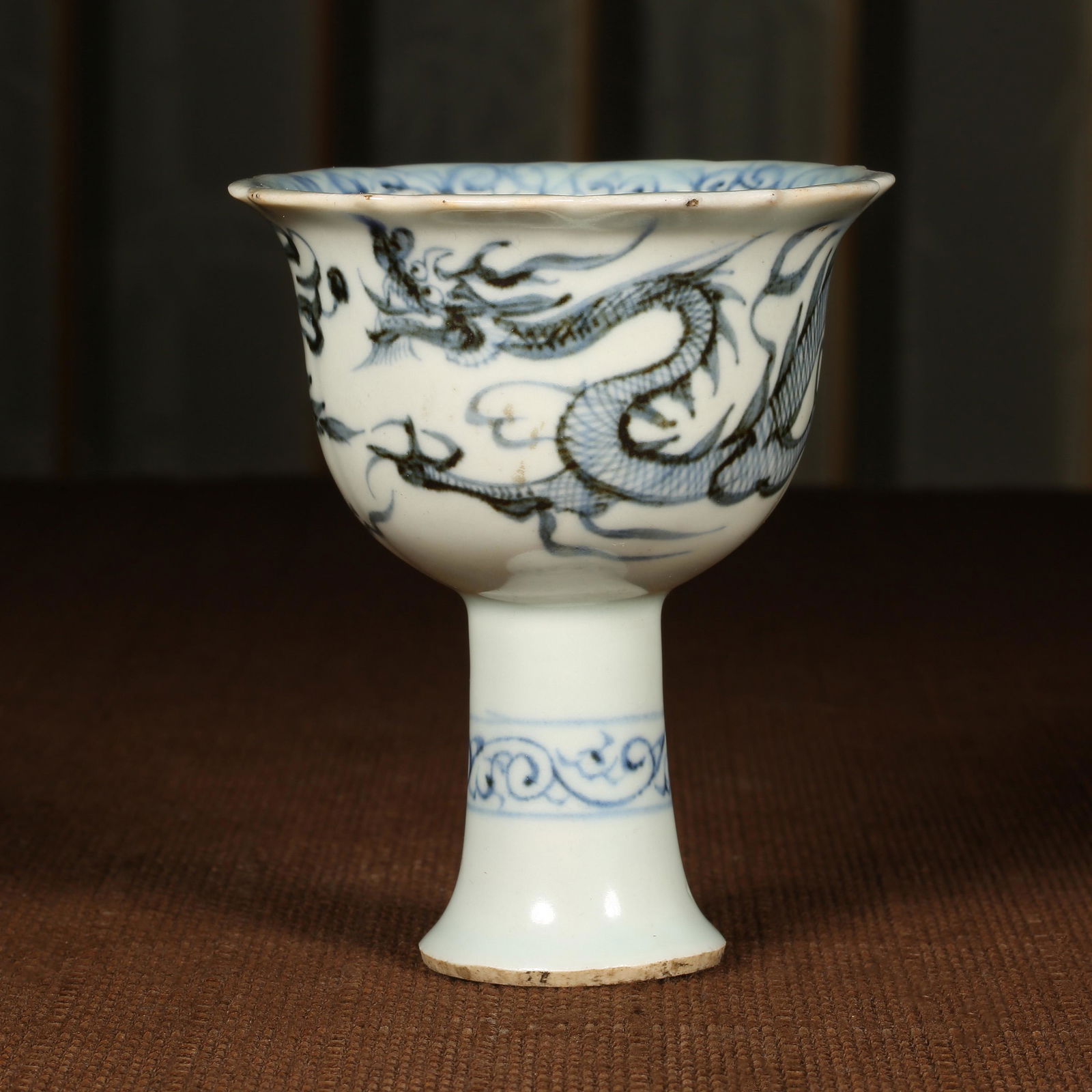 Chinese Yuan Dynasty blue and white dragon pattern high foot cup (1 of 10)