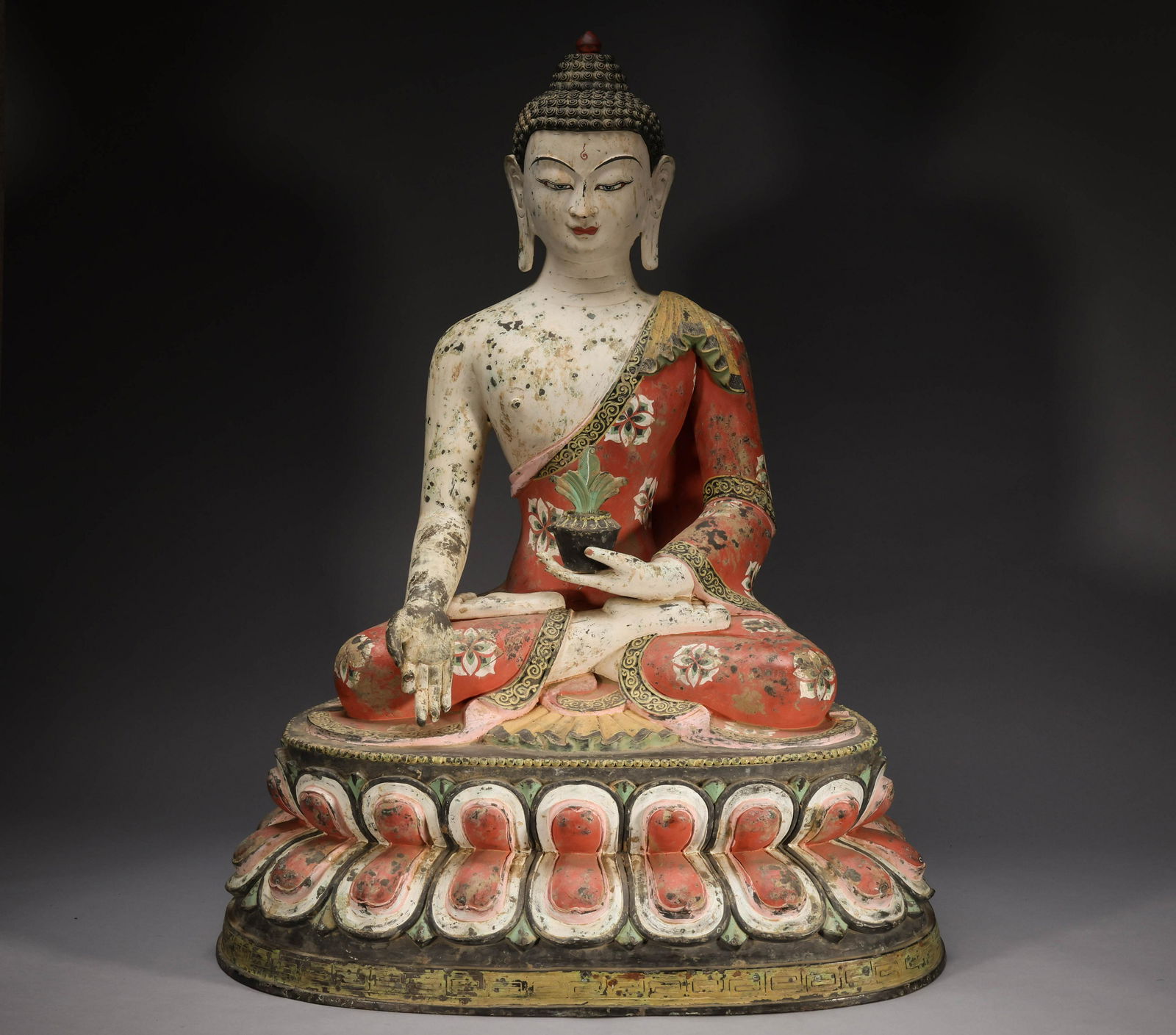 Bronze painted statues of Buddha in Ming Dynasty (1 of 10)