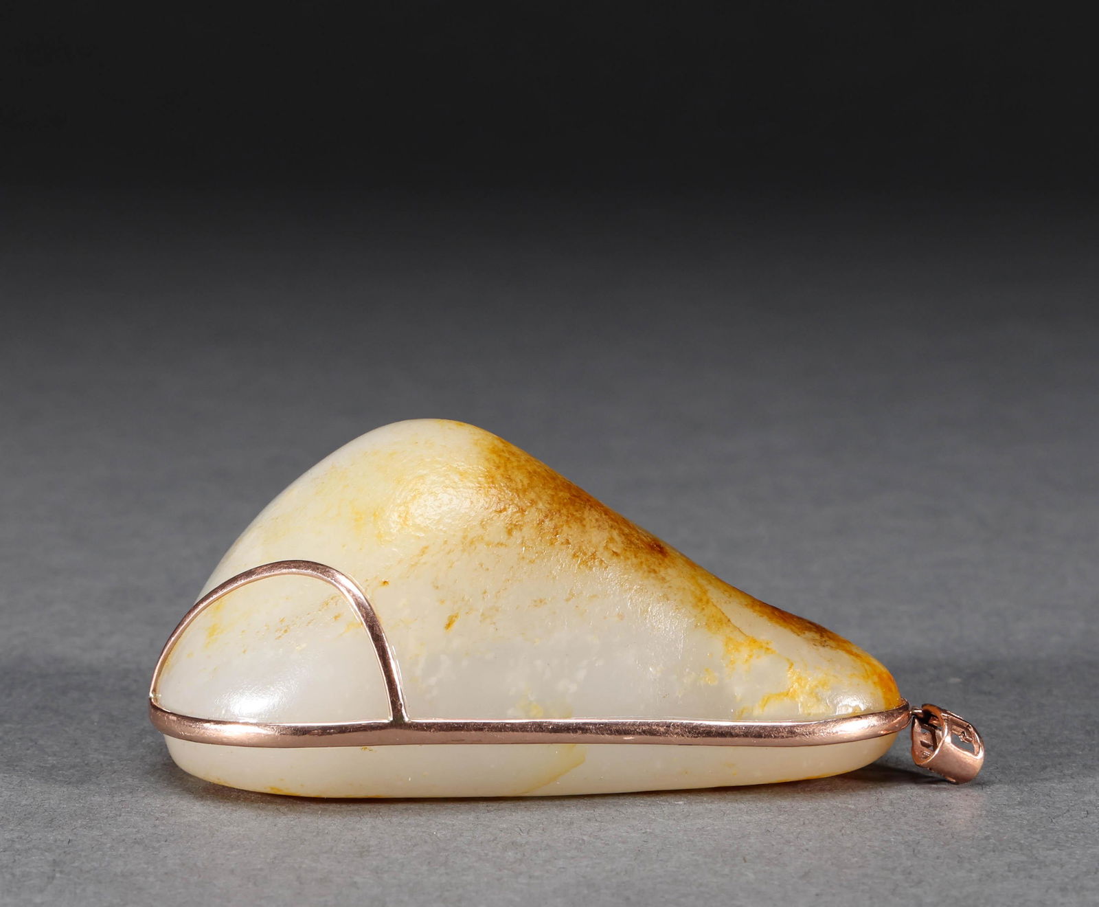 Hetian jade covered with raw stone (1 of 5)