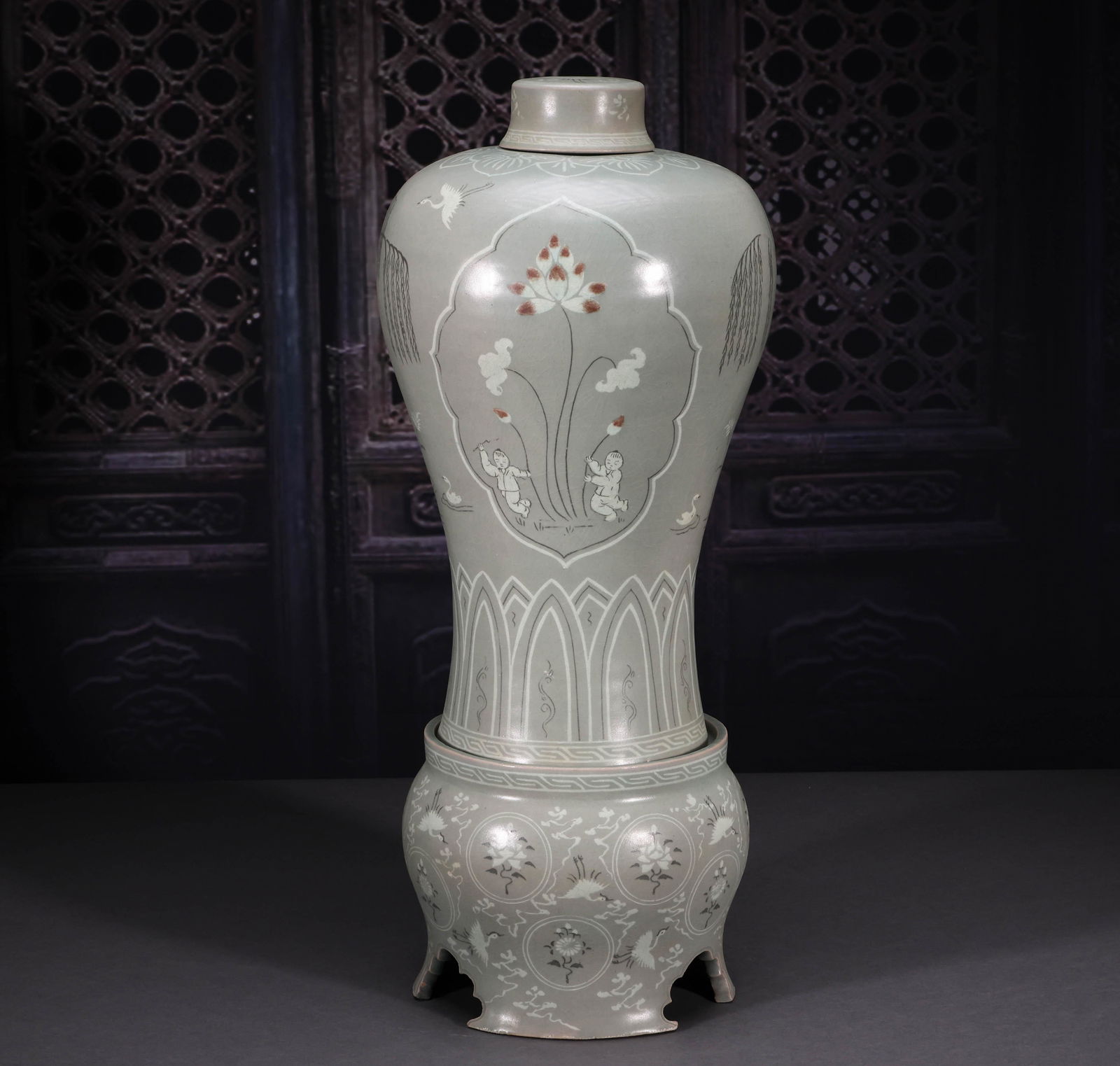 Song Dynasty Goryeo porcelain general officer (1 of 13)