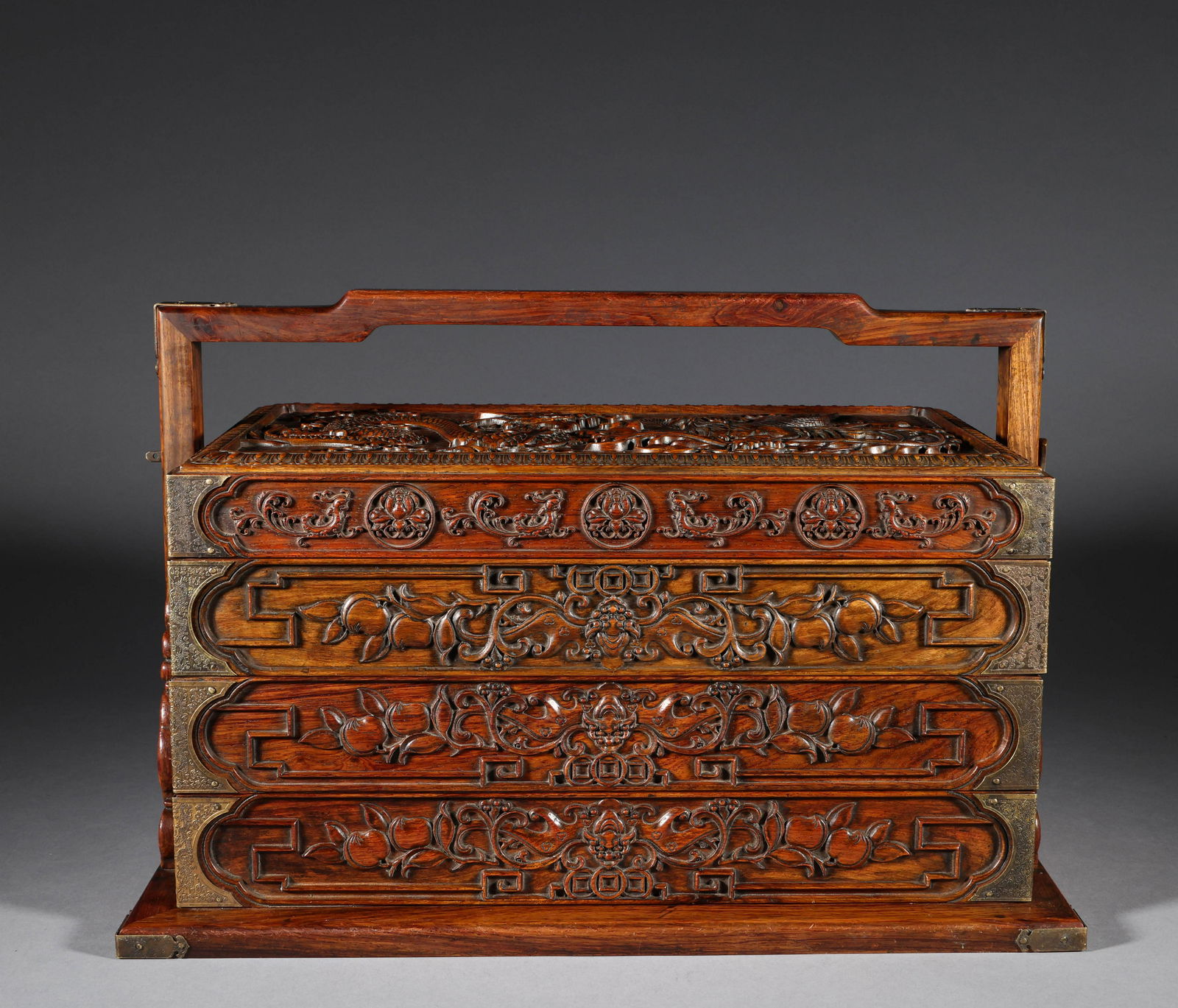 Rosewood relief food box with longevity pattern in Qing Dynasty (1 of 14)
