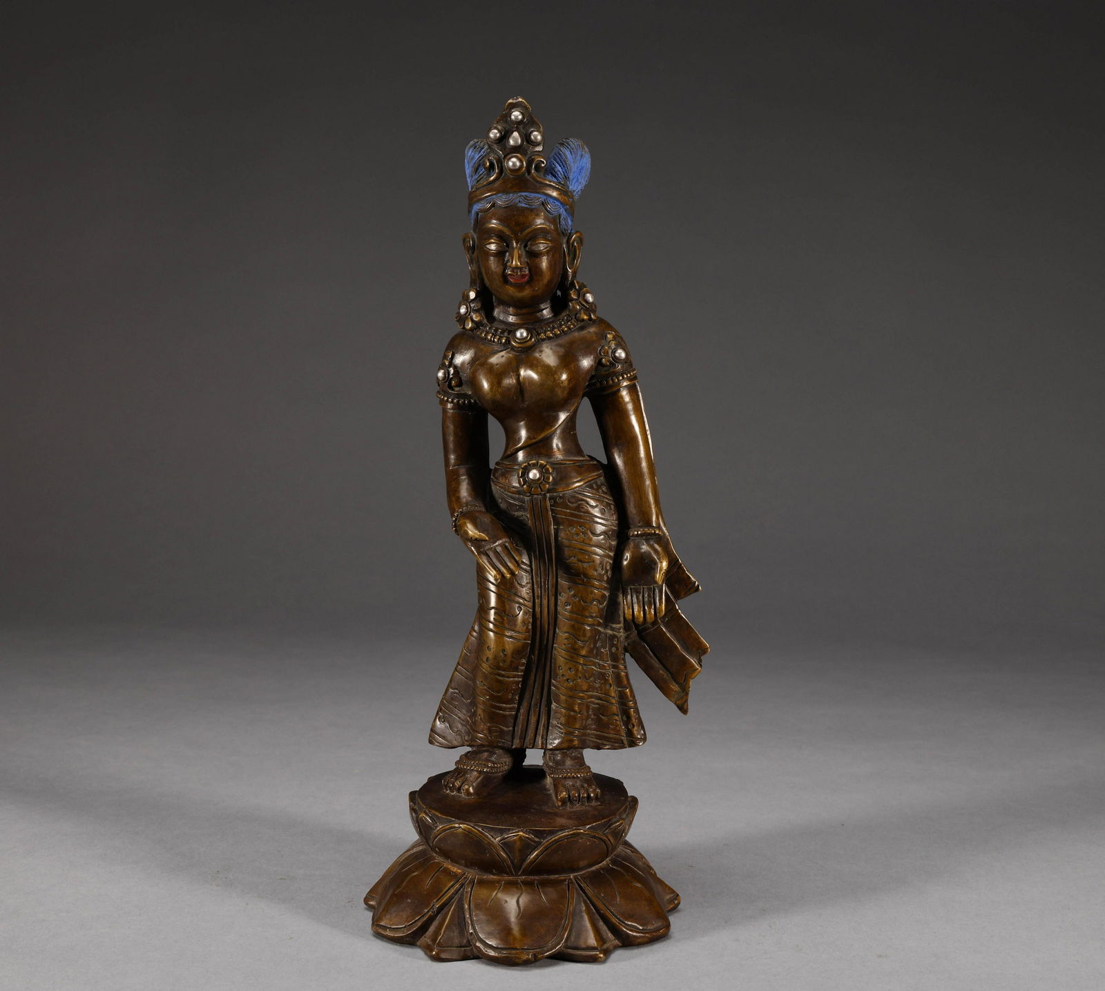 A 15th-century copper alloy statue of a Buddha (1 of 10)