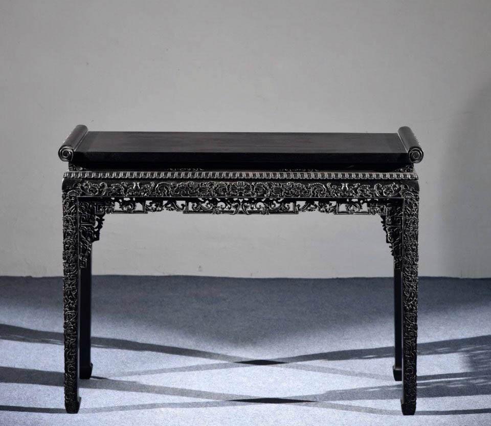 Case of red sandalwood in Qing Dynasty (1 of 9)