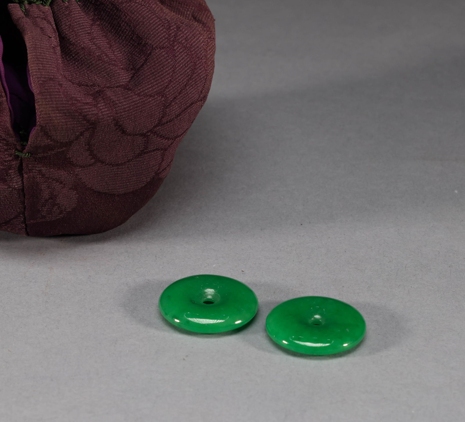 Qing Dynasty jade jewelry safety buckle (1 of 4)