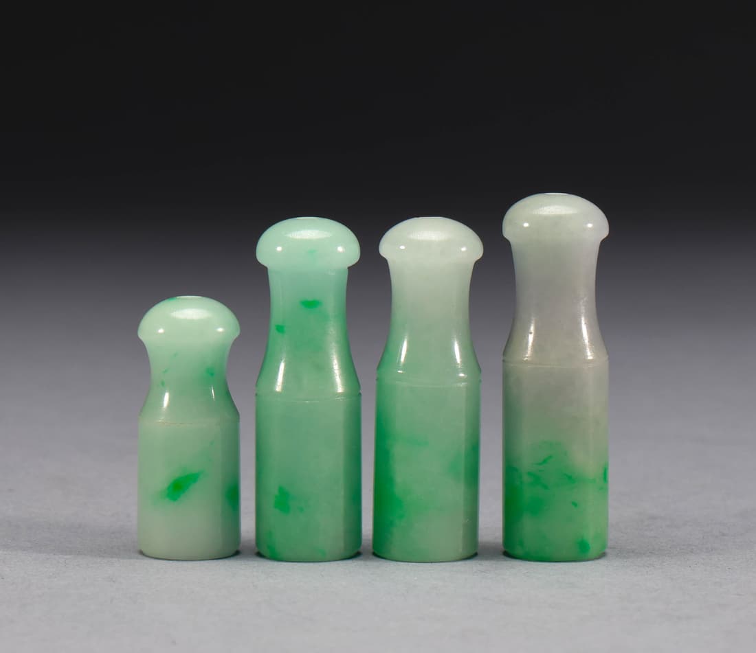 Qing Dynasty jade cigarette holder 4 pieces (1 of 7)