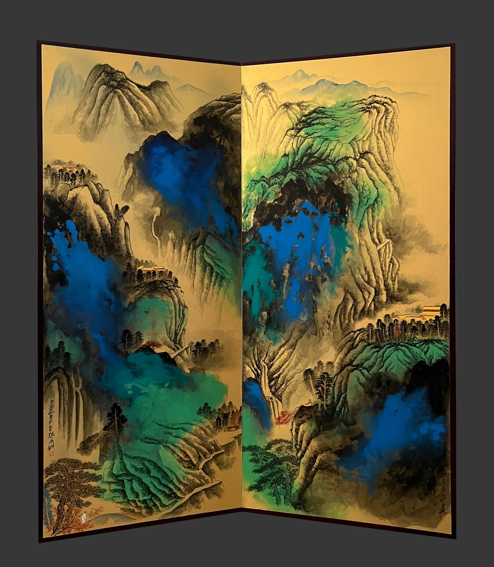 Zhang Daqian splash color landscape map gold foil paper screen: Height: 171cm, width: 143cm,