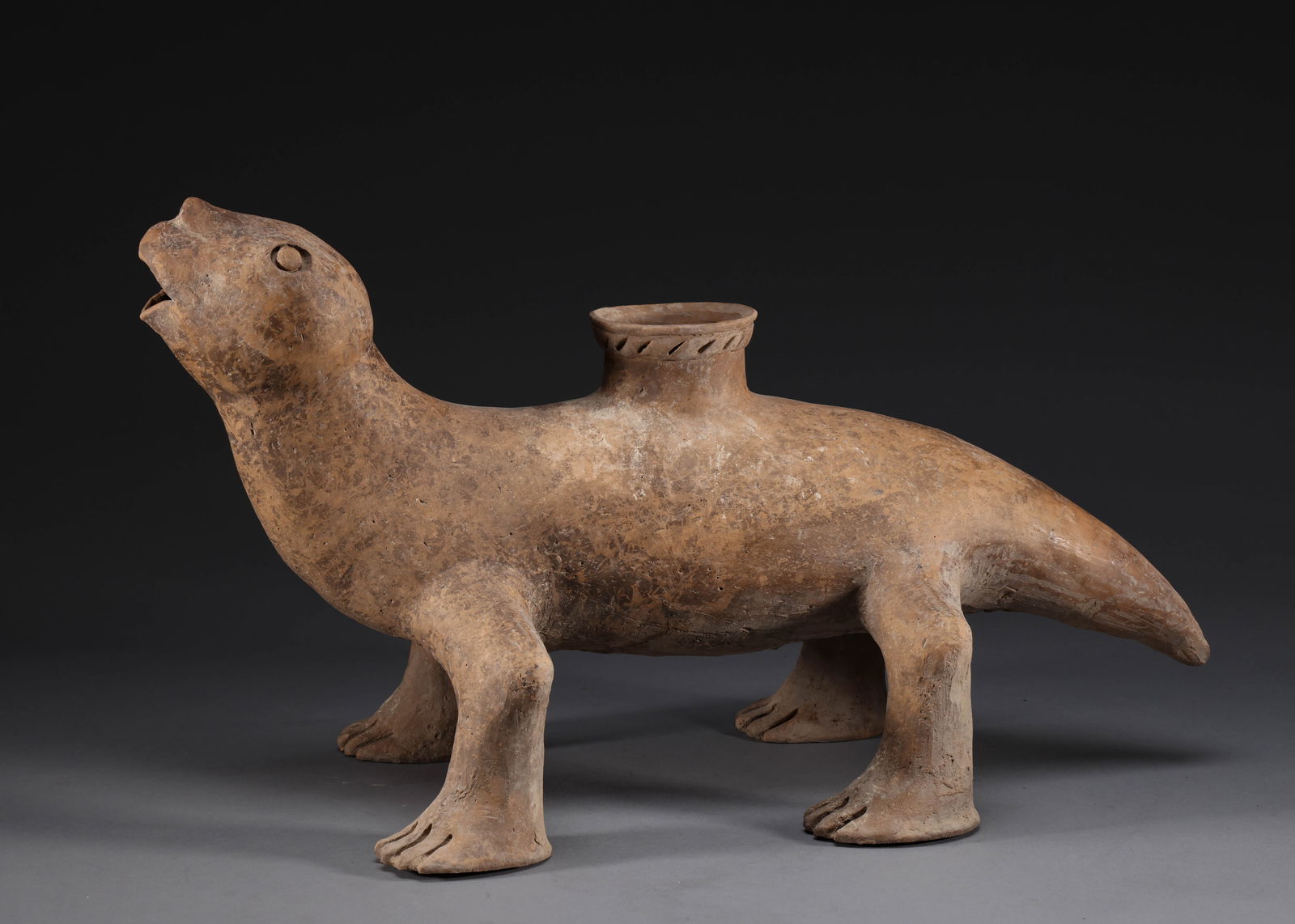 Ancient pottery (1 of 8)