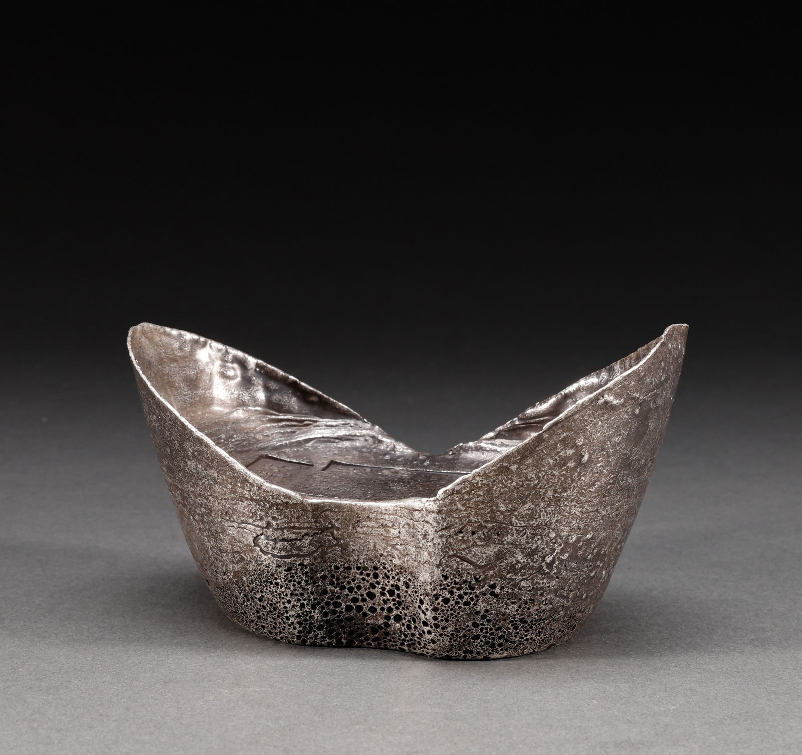 Silver ingots of Qing Dynasty (1 of 6)