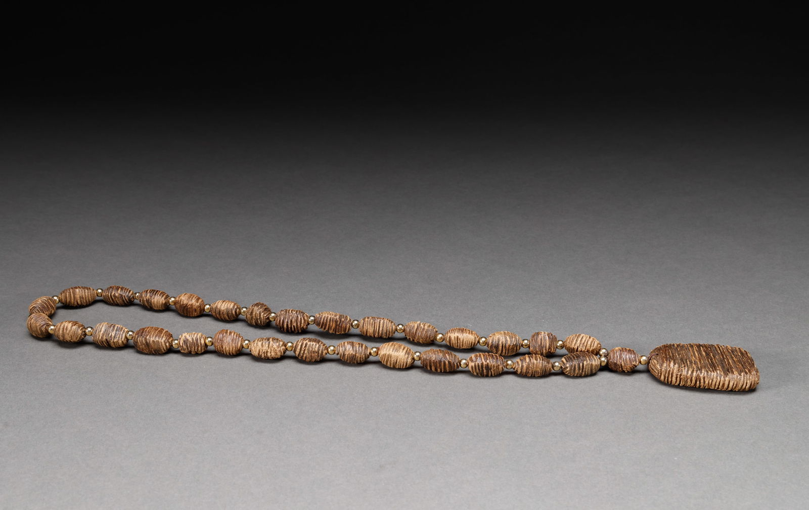 Qing Dynasty agarwood necklace (1 of 5)