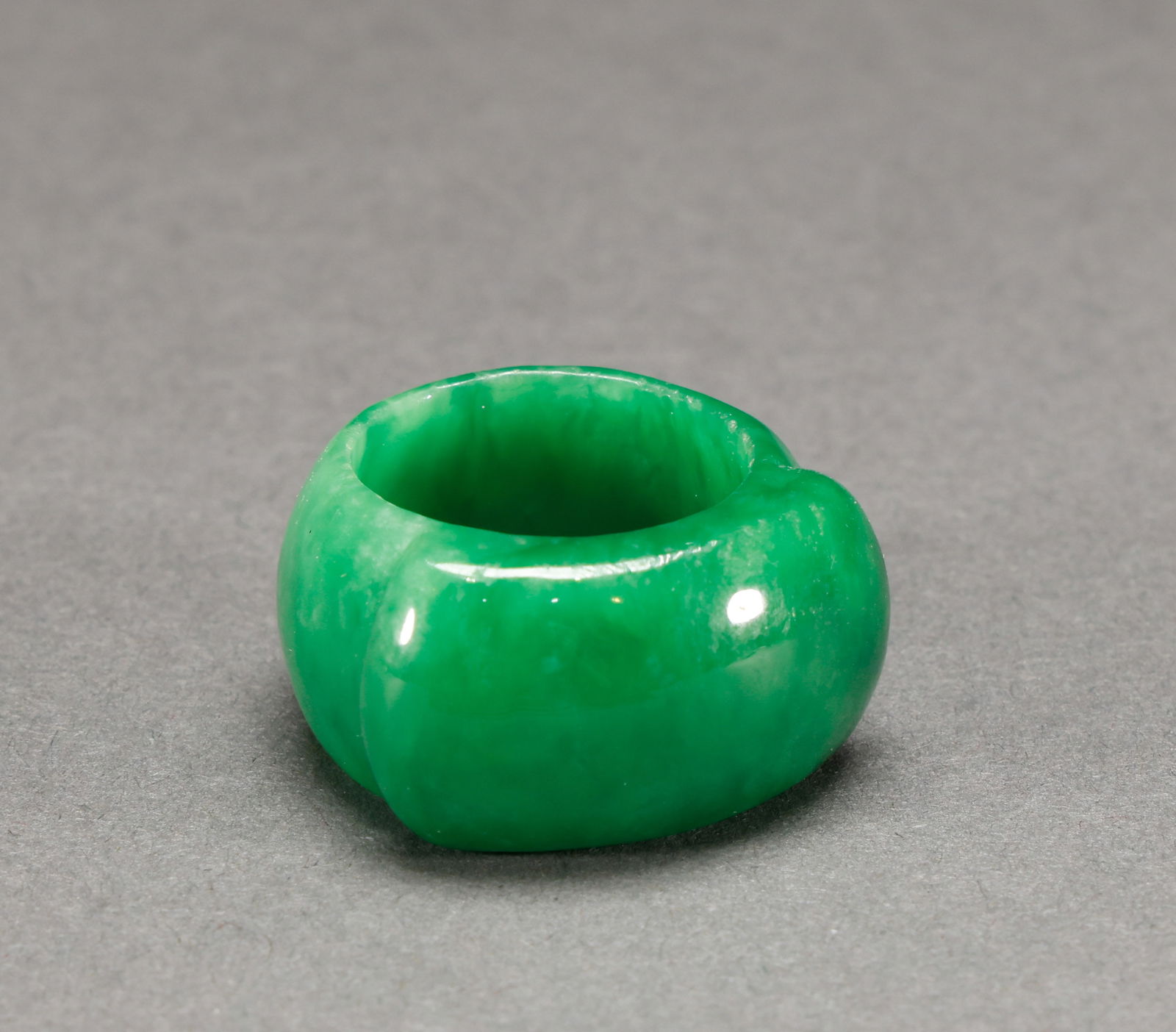 Qing Dynasty jade saddle ring (1 of 6)