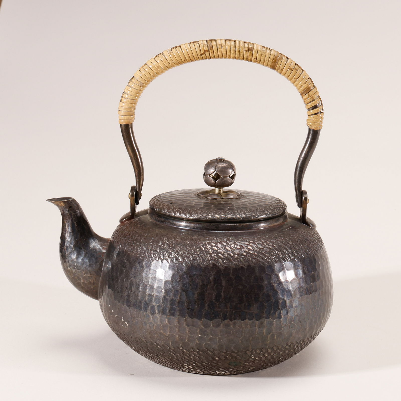 Japanese silver pot (1 of 6)