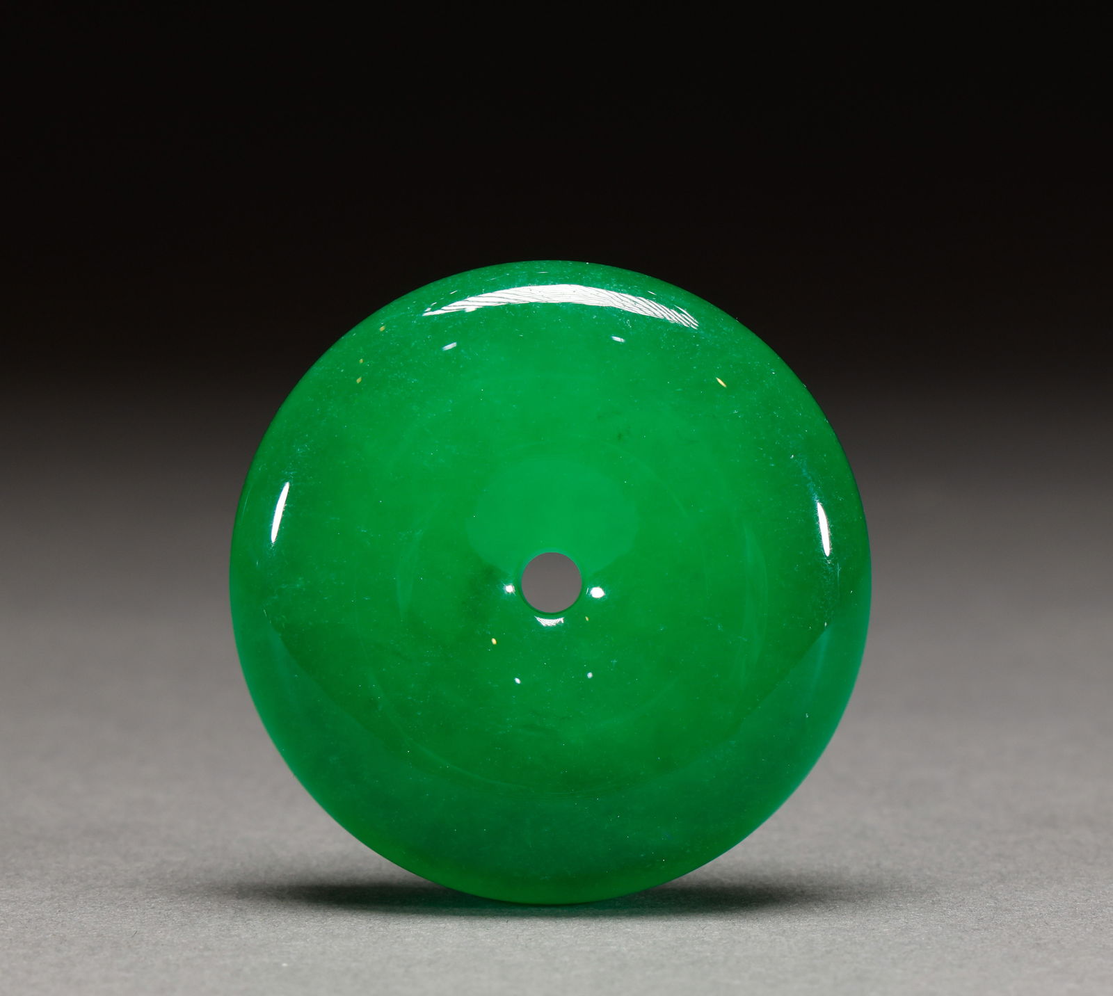 Qing Dynasty jade jewelry safe buckle (1 of 5)