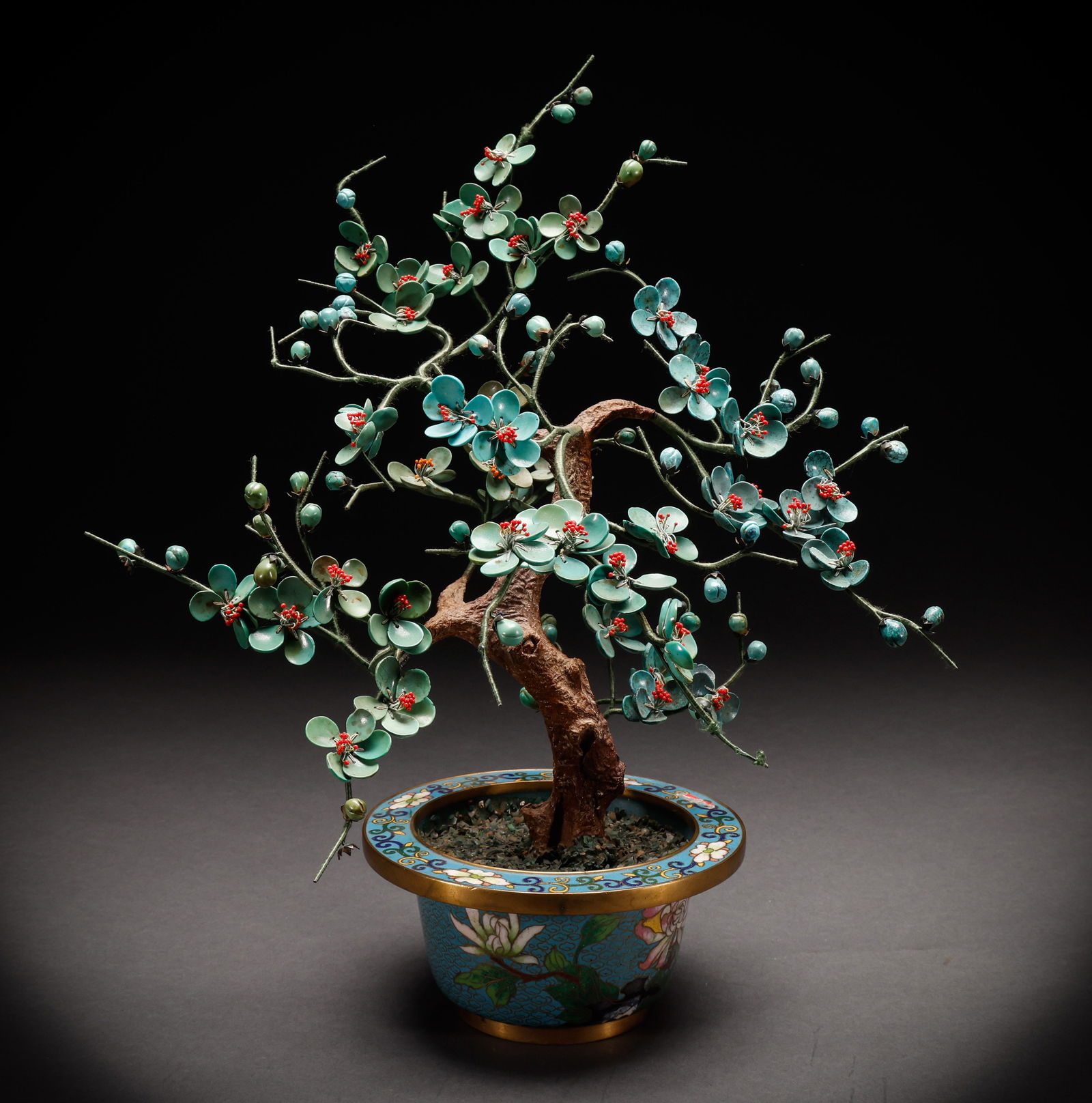 Lu Song Stone bonsai from the Qing Dynasty: Height: 38cm, Width: 32cm, Weight: 1253g