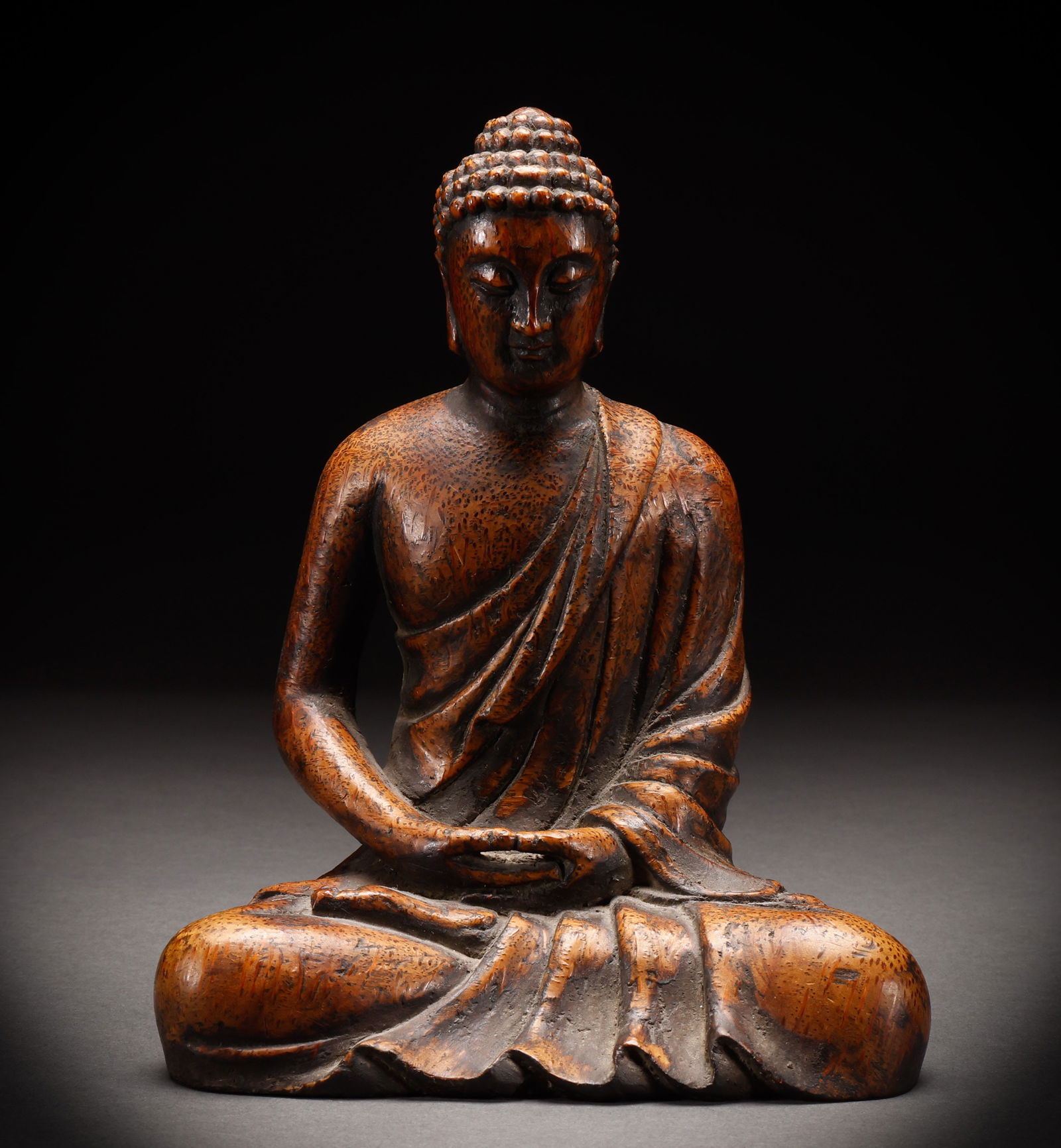 Bamboo Carving Buddha in Qing Dynasty: Height: 20cm, Width: 15cm, Weight: 171g
