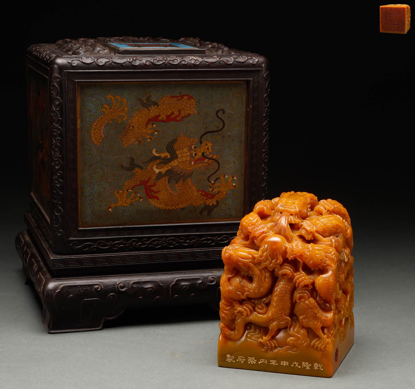 Qing Dynasty Tianhuang Stone Dragon Button Seal: Height: 15cm, Width: 11cm, Weight: 3458g