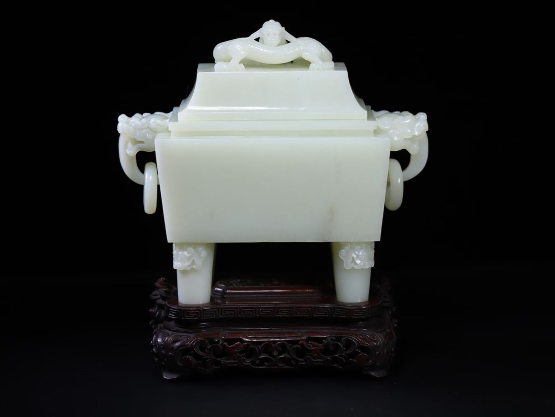 Qing Dynasty Hotan Jade Quadruped Ear Stove (1 of 9)