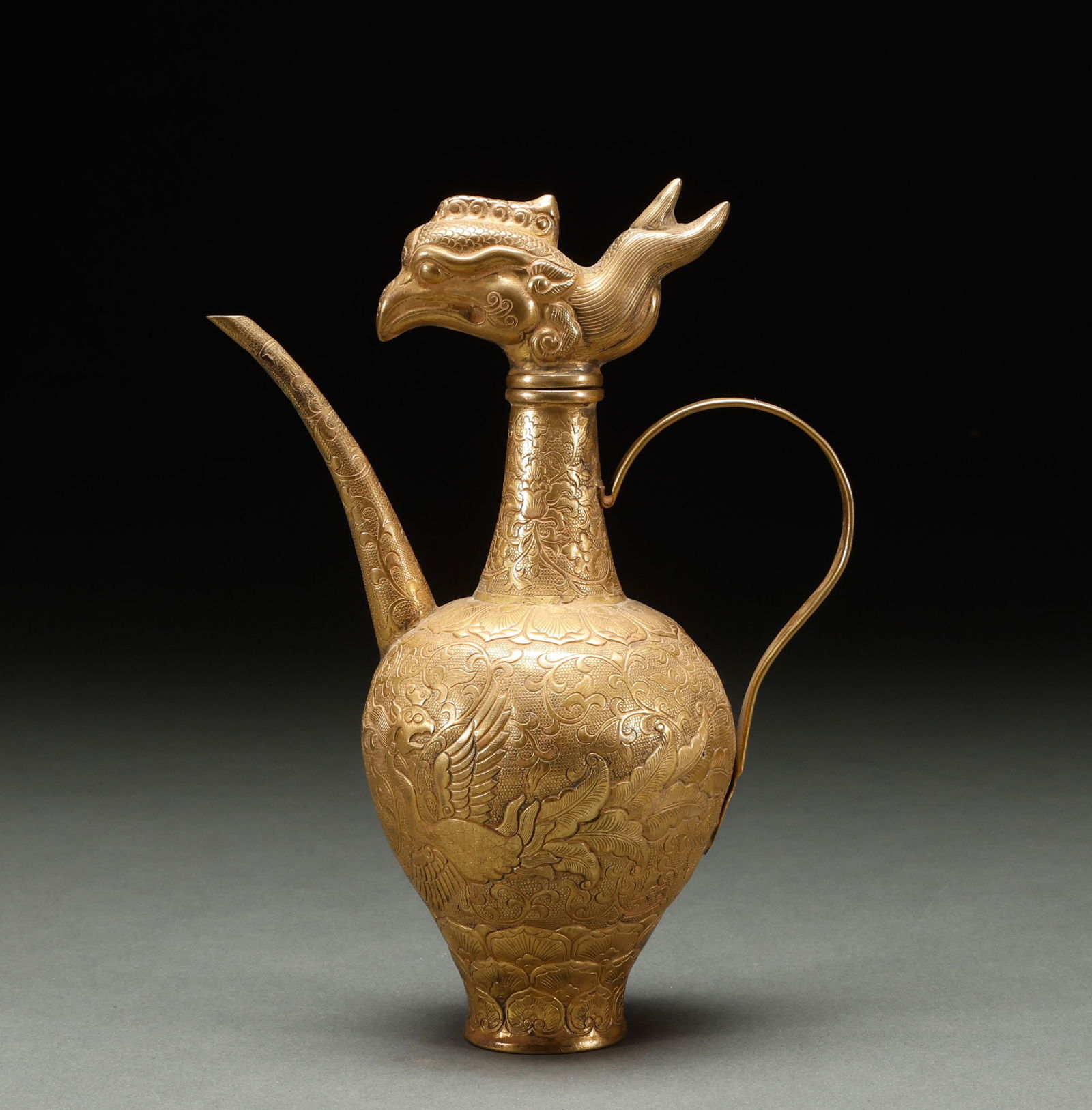 Before the Ming Dynasty, copper gilded chicken head pot: Height: 18cm, Width: 13.5cm, Weight: 713g
