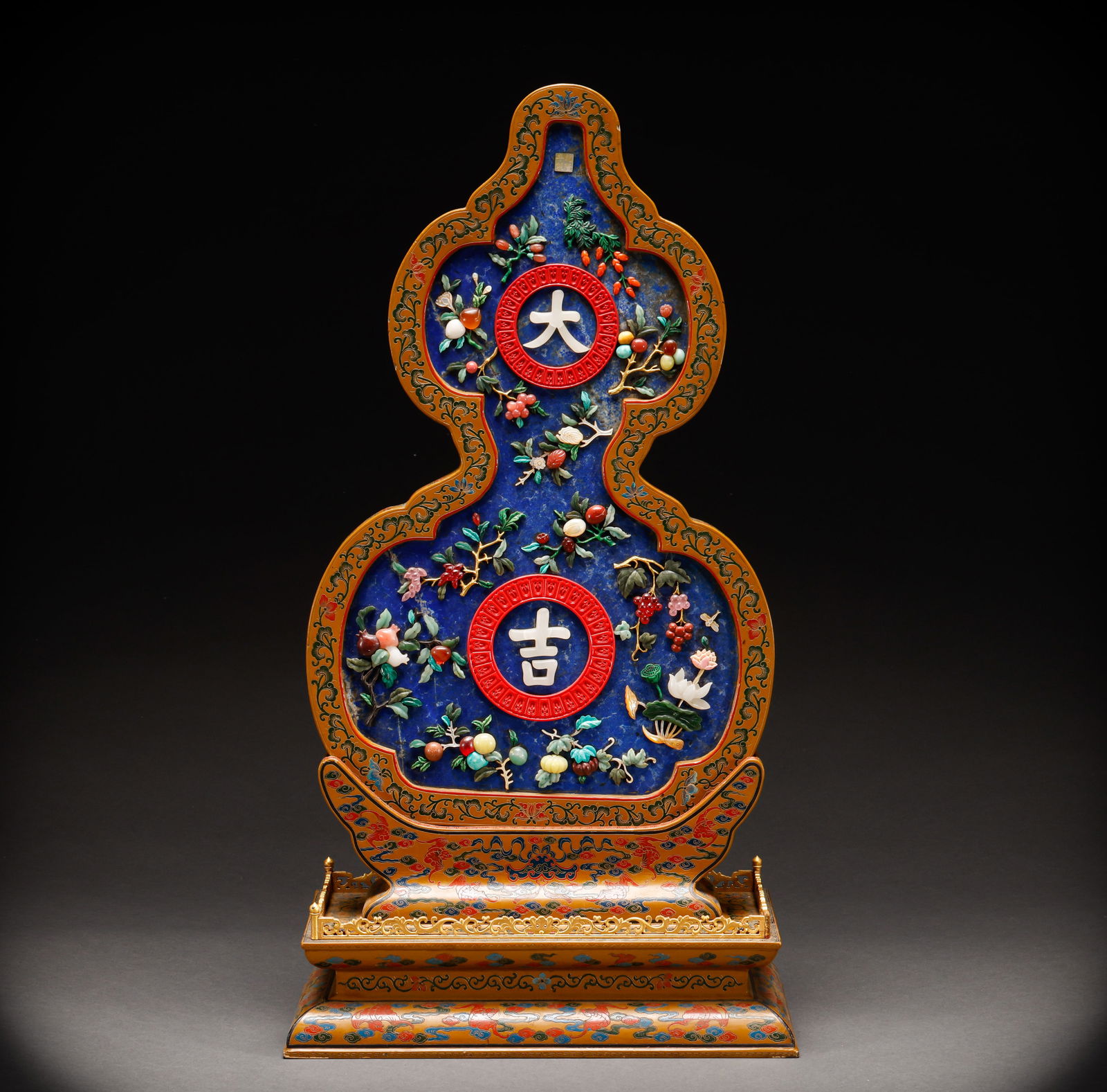Qing Dynasty lacquer inlaid with lapis lazuli gourd shaped screen insert (1 of 12)