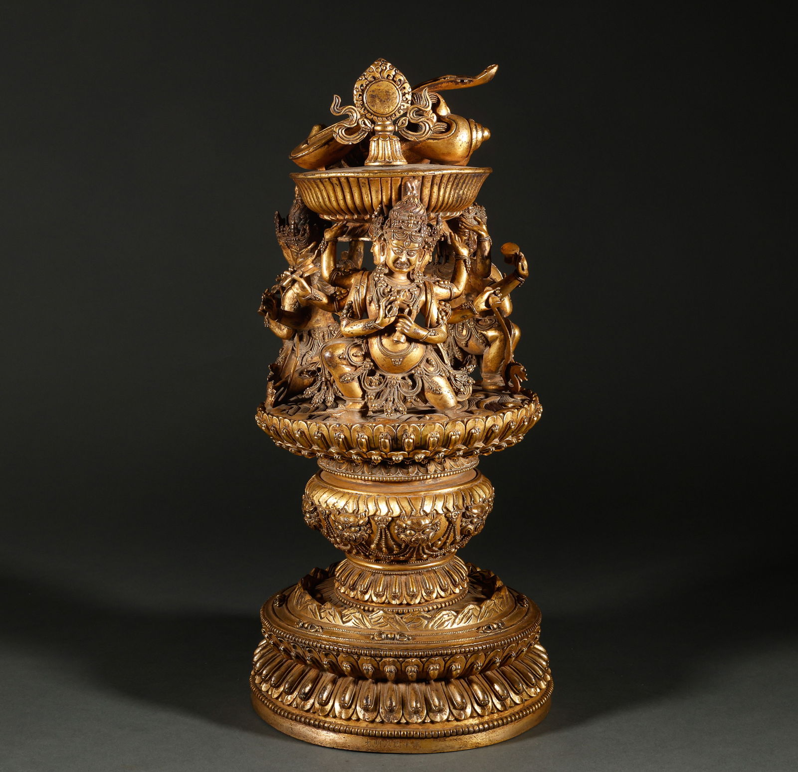 Bronze gilded Buddha statues from the Ming Dynasty (1 of 12)