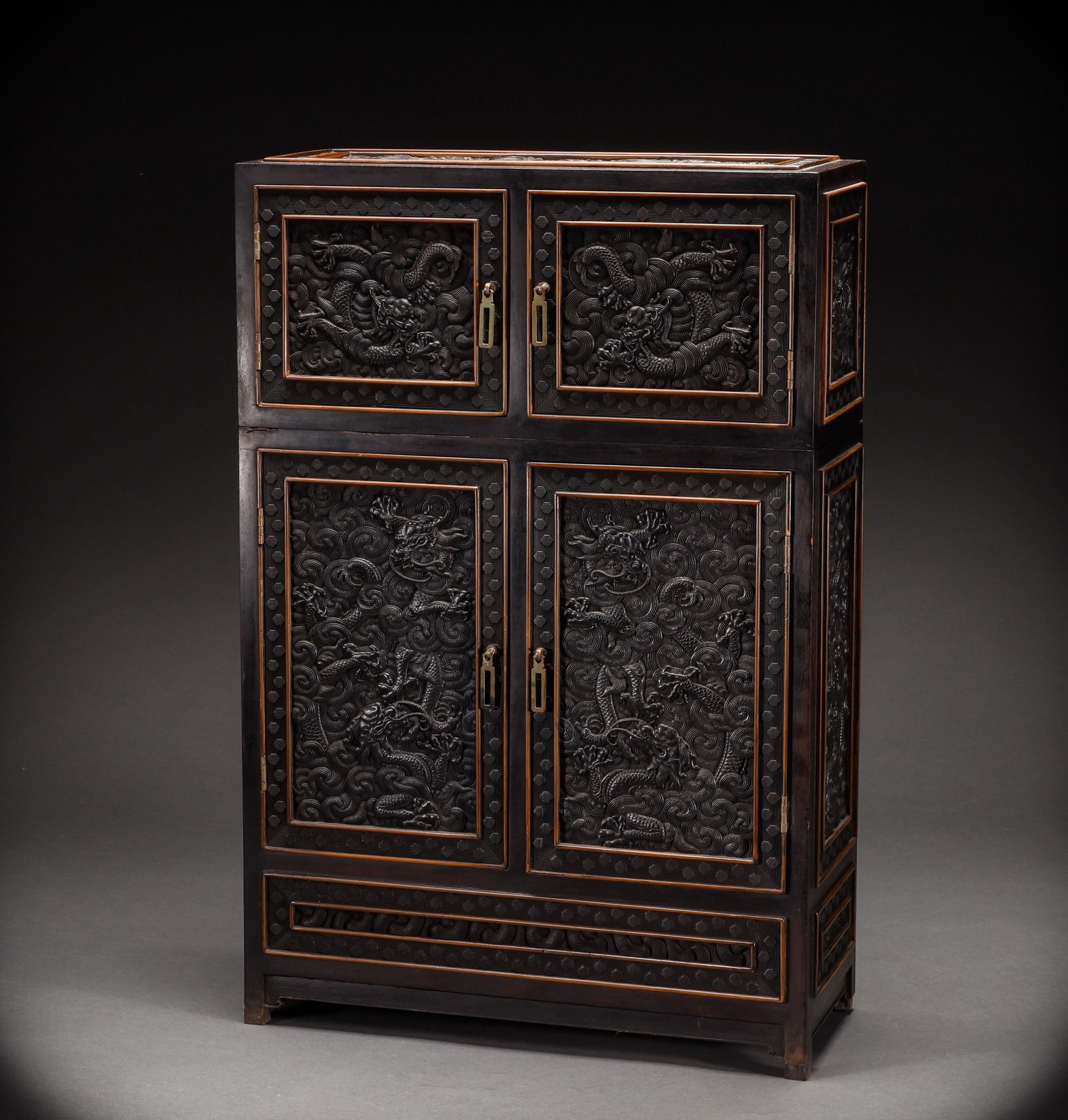 Qing Dynasty Purple Sandalwood Dragon Pattern Bo Gu Cabinet (1 of 10)